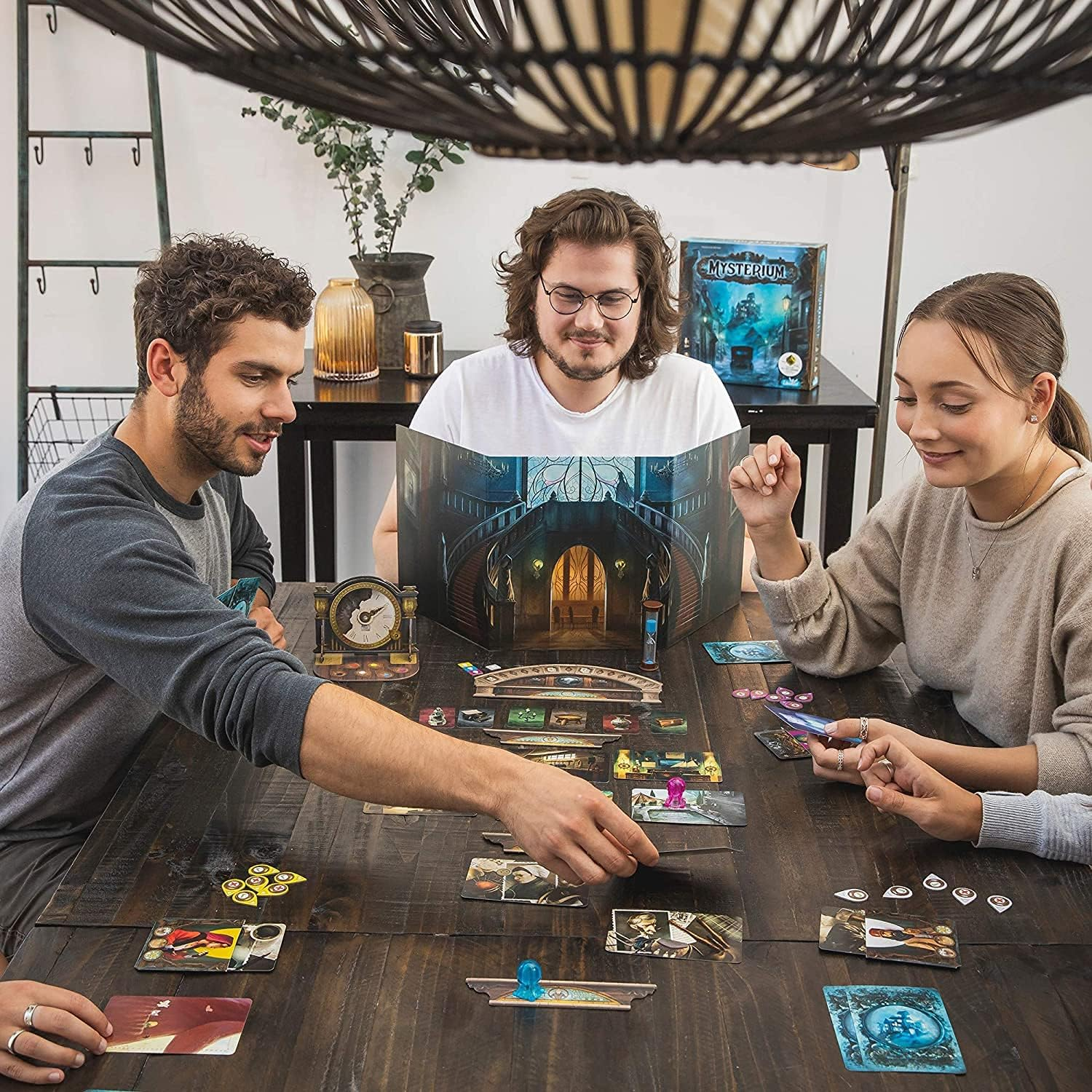Asmodee 28323 Mysterium Hidden Signs Card Game