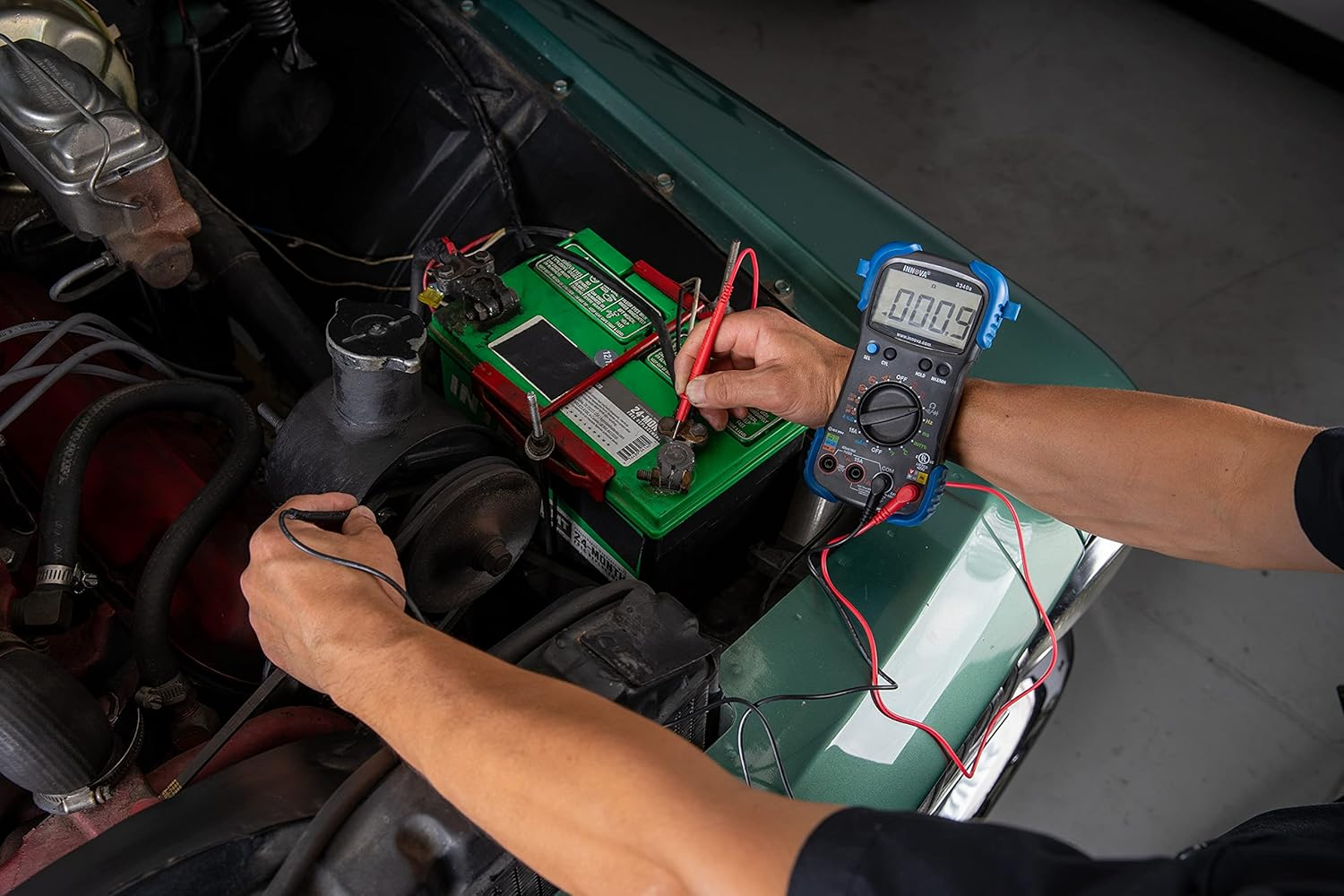 Innova 3340 Professional Automotive Digital Multimeter image number 1