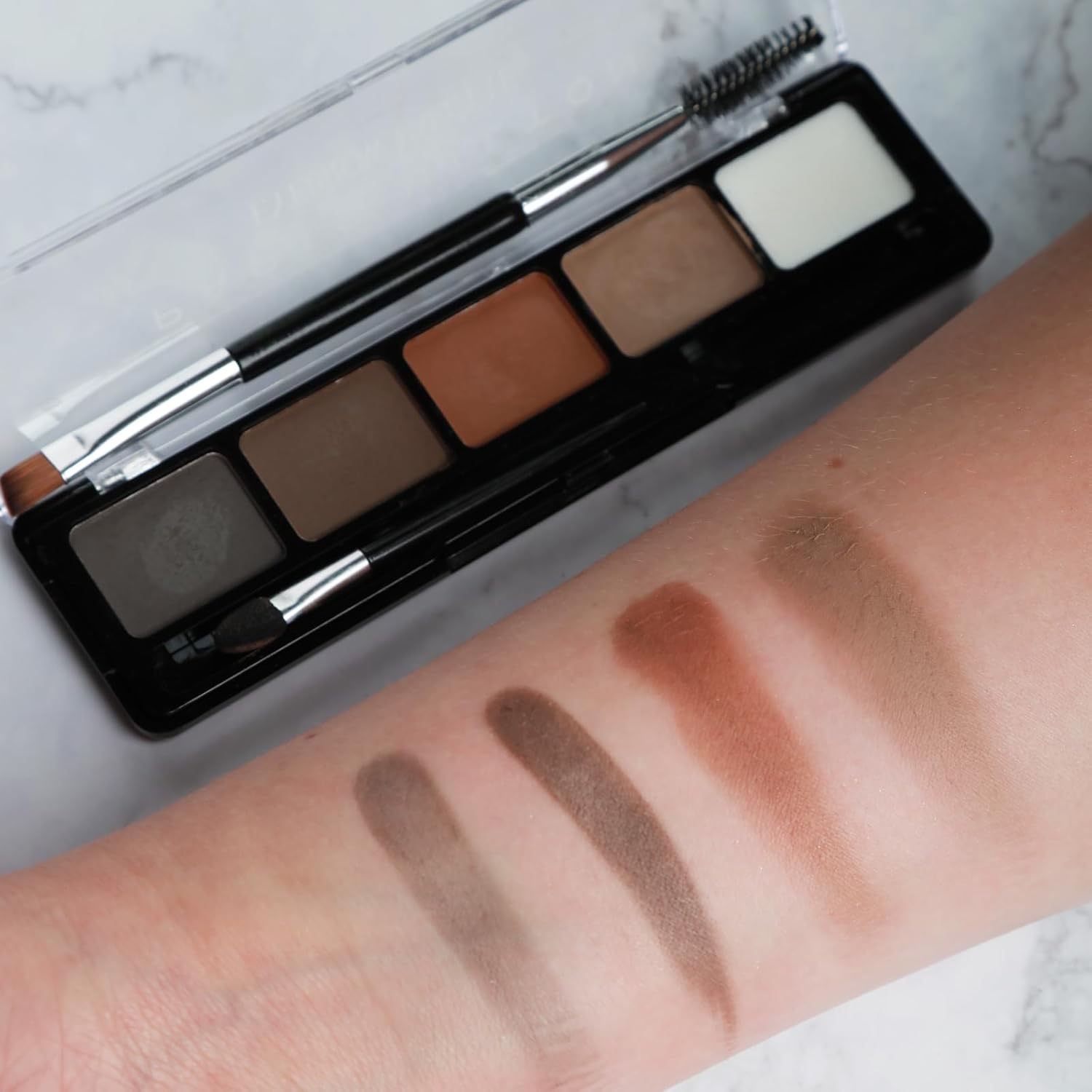 Paris Hilton Brow Collection Set - Make up Kit Includes Eyebrow Palette, Eyebrow Pencil and Highlighter, Spoolie and Tweezer - Long-Lasting - 5 Pcs image number 5