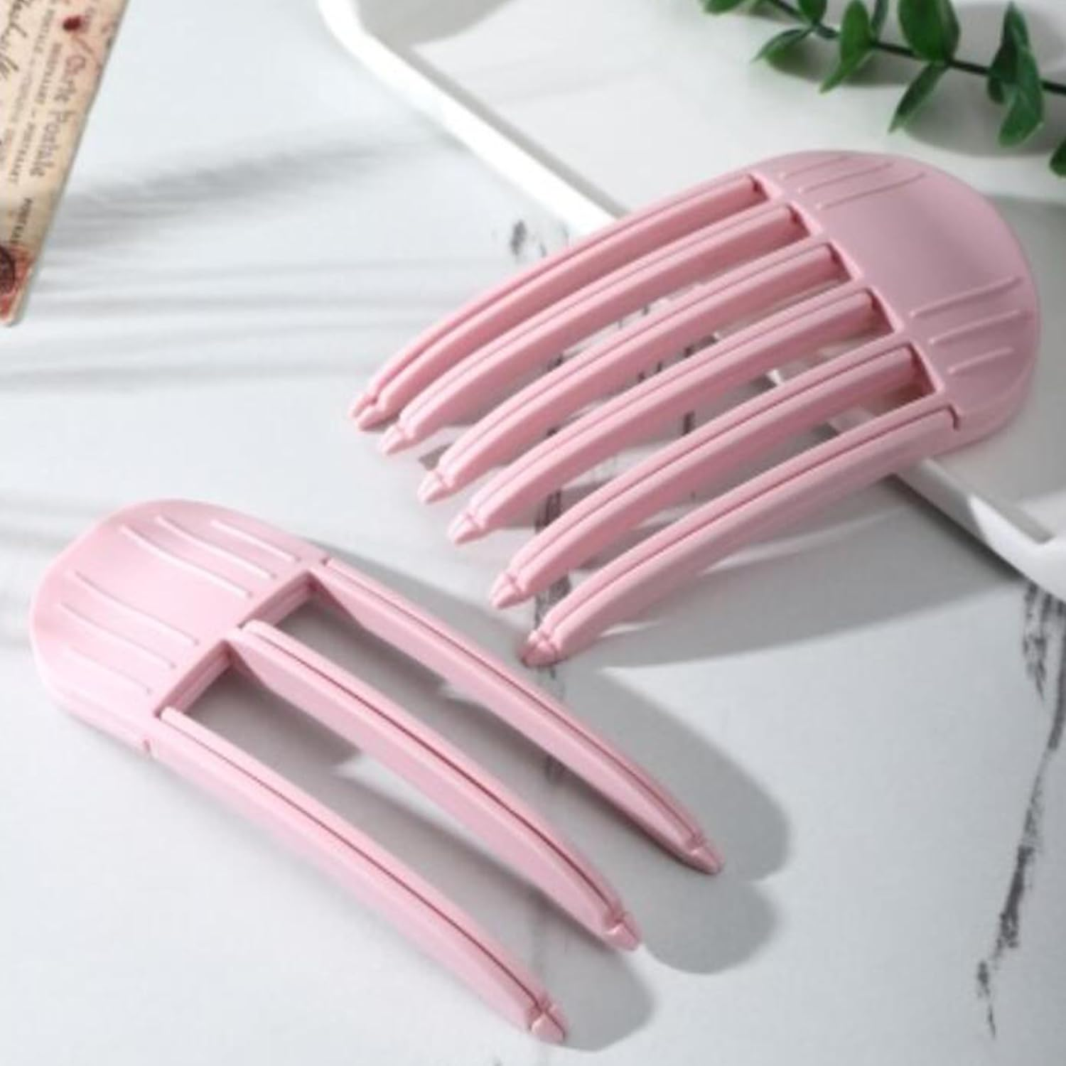 2 Pack Hair Comb for Fluffy Bangs Hair Styling Tools Volumizing Hair Root Lifting No-Trace Hair Root Lifting Clip on Bangs image number 5