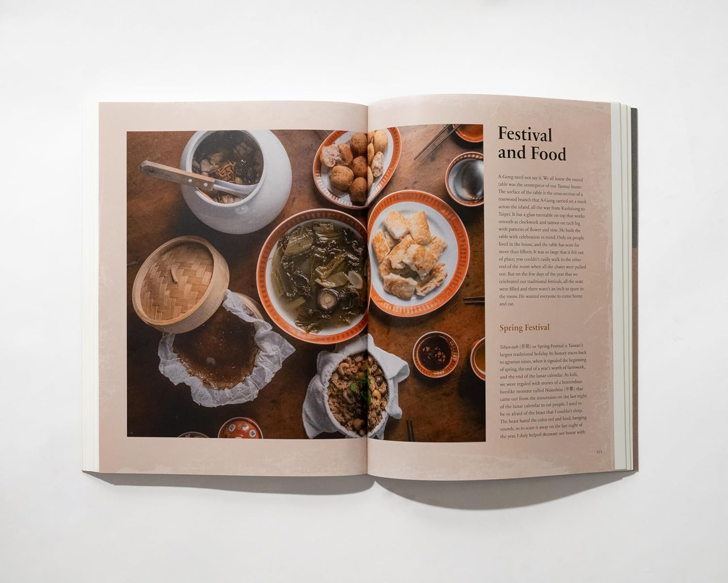 A-Gong'S Table: Vegan Recipes from a Taiwanese Home (A Chez Jorge Cookbook) image number 5