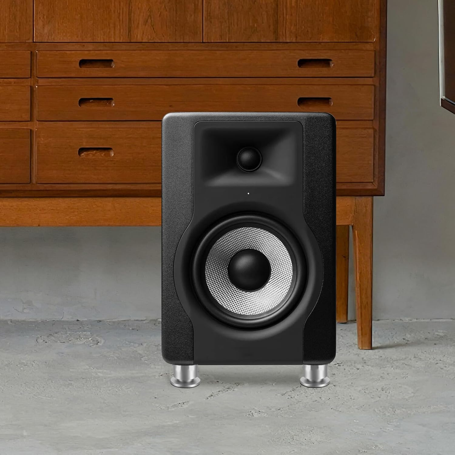 OATIPHO 4Pcs Silver Metal Speaker Isolation Pads with Anti-Vibration Speaker Stand Feet for Hifi Audio Systems Turntables and CD Players for Home Audio image number 5