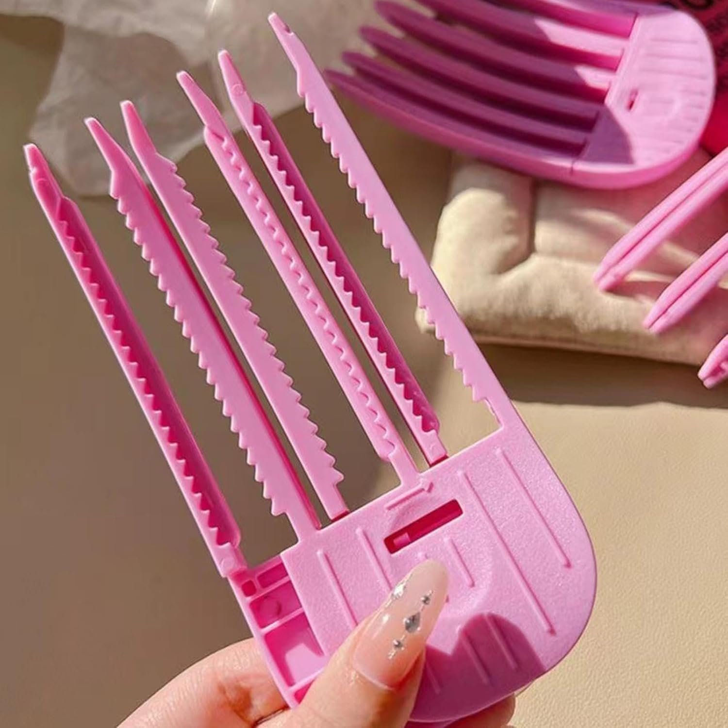 Root Booster Clip - Hair Lift Clip Tool, Volume up Hair Clip | Durable Root Volume Clip, Reusable Hair Clip for Natural Root Volume, Heat Resistant Root Lift Clip for Safe Styling image number 6