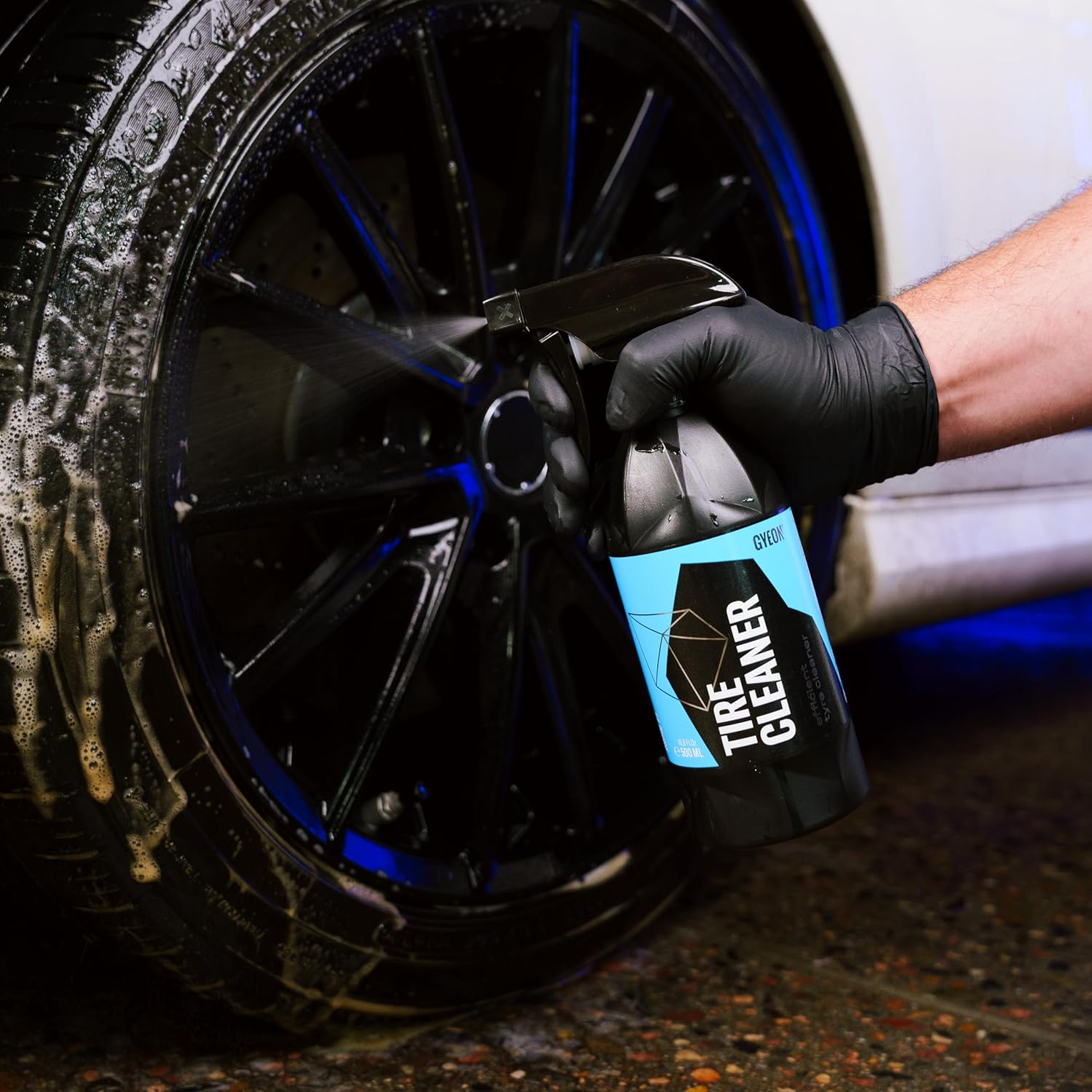 GYEON Quartz Q&sup2;M Tirecleaner - Tire and Rubber Cleaner - Remove Old Tire Shine and Dressings Easily - Deep Clean Tires and Rubber - Safe on All Wheel and Tire Finishes 400Ml image number 6