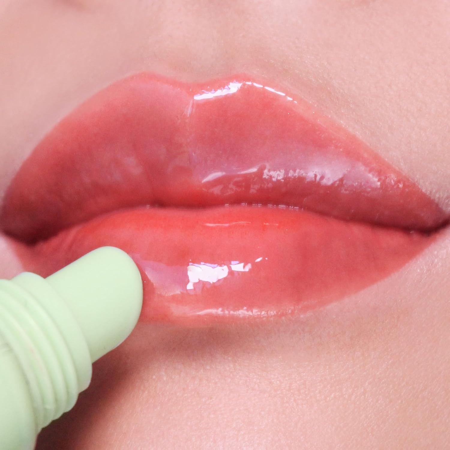 Pixi Beauty Glossy Collagen Lip Lacquer Nourishing Lip Gloss, 15Ml image number 4