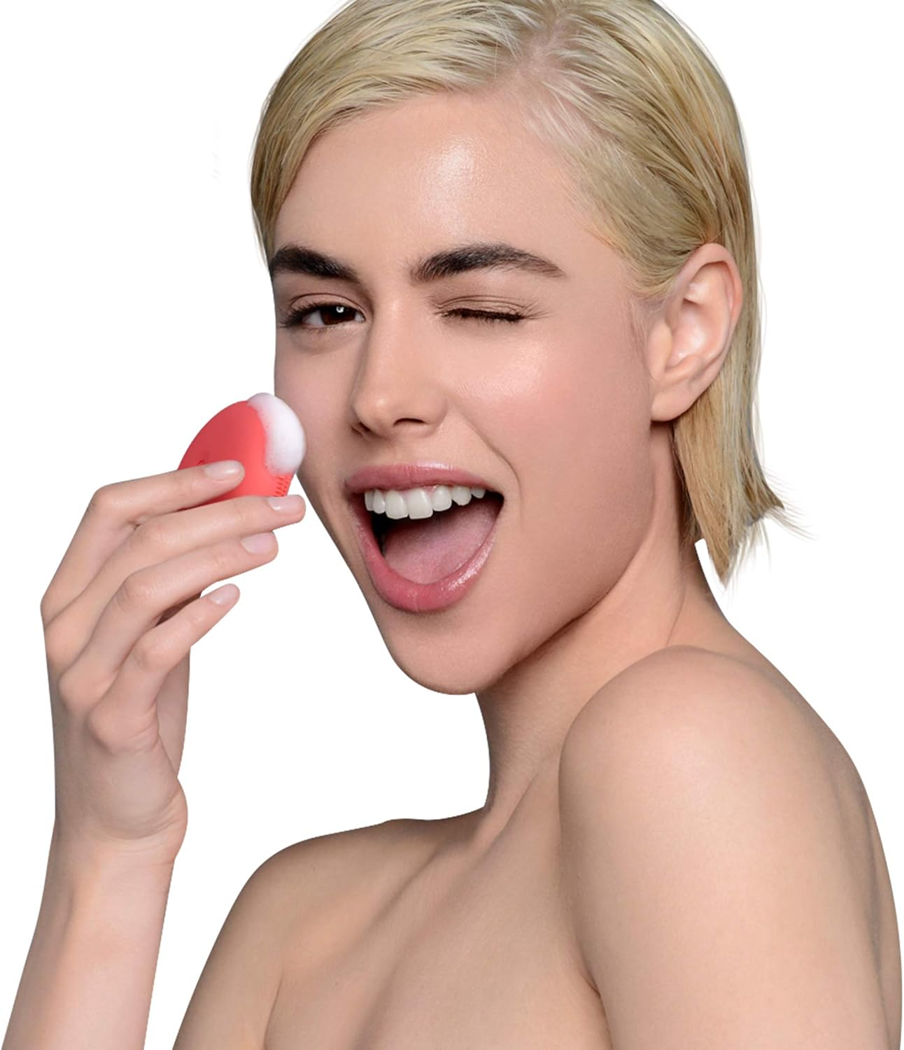 FOREO LUNA Play plus 2 Peach of Cake Compact Silicone Facial Cleansing Brush for All Skin Types, Replacable AAA Battery, 2-Zone Brush Head, T-Sonic Massage, 1-Min Routine