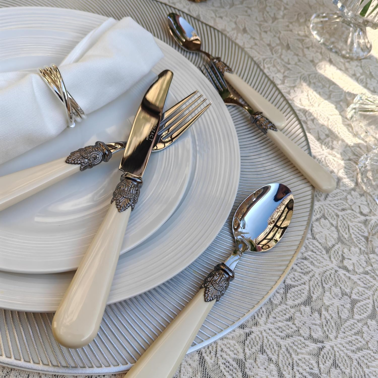 Exzact Vintage Cutlery Set 24Pcs Antique Cream Handles/Flatware Stainless Steel with Ivory Coloured Detailed Handles, Traditional Elegant Vintage/Antique Style image number 4