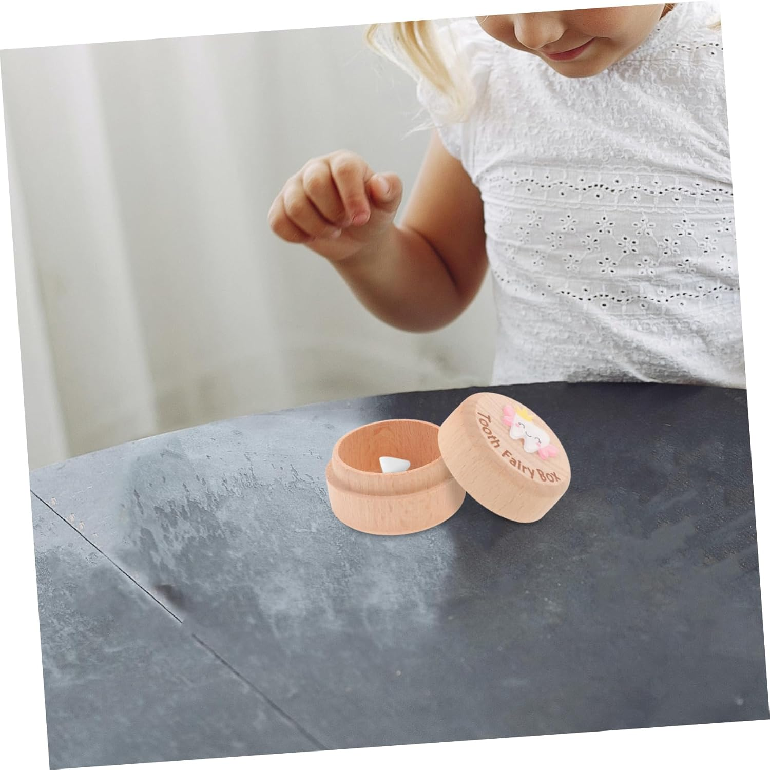 Wooden Tooth Holder Box Portable Boys and Girls Teeth Collector Fetal Hair Saver Organizer image number 6