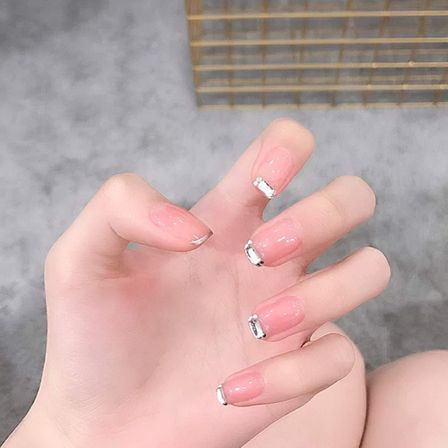 1 Box Nail Art Rhinestone Flat-Back Rhinestone Nail Decoration Super Flash DIY Mixed Transparent White Diamond image number 3