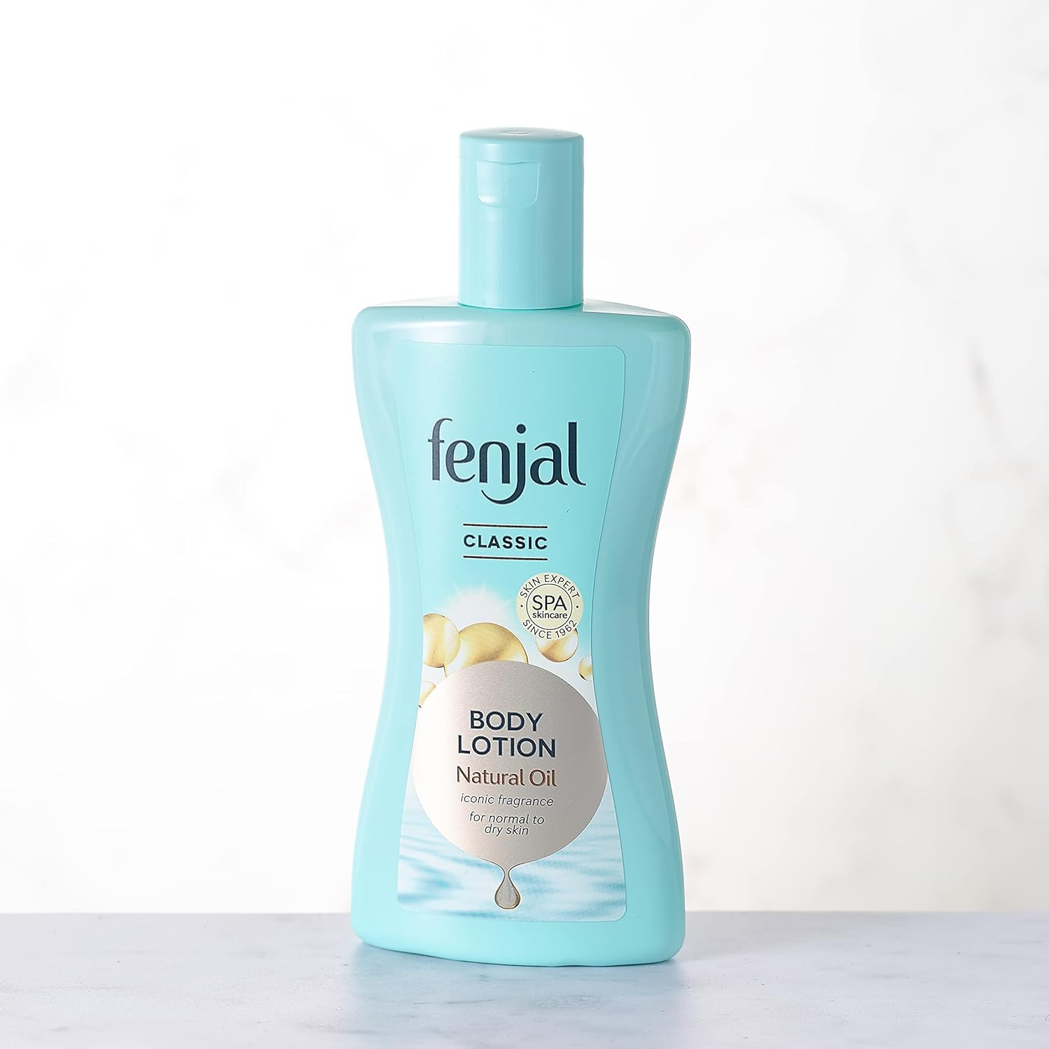 Fenjal Classic Hydrate & Replenish Body Lotion image number 3