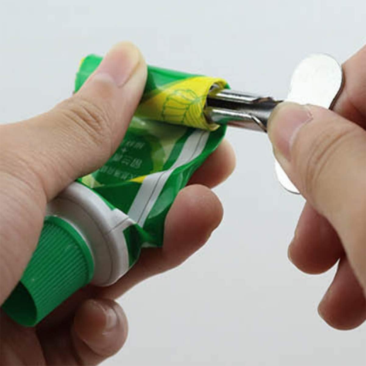 Toothpaste Squeezer, 3 Packs Stainless Metal Toothpaste Tube Squeezers Roll-Up Key Tooth Paster Squeezer for Bathroom Hair Dye Cosmetic Plastic Tubes Squeezer