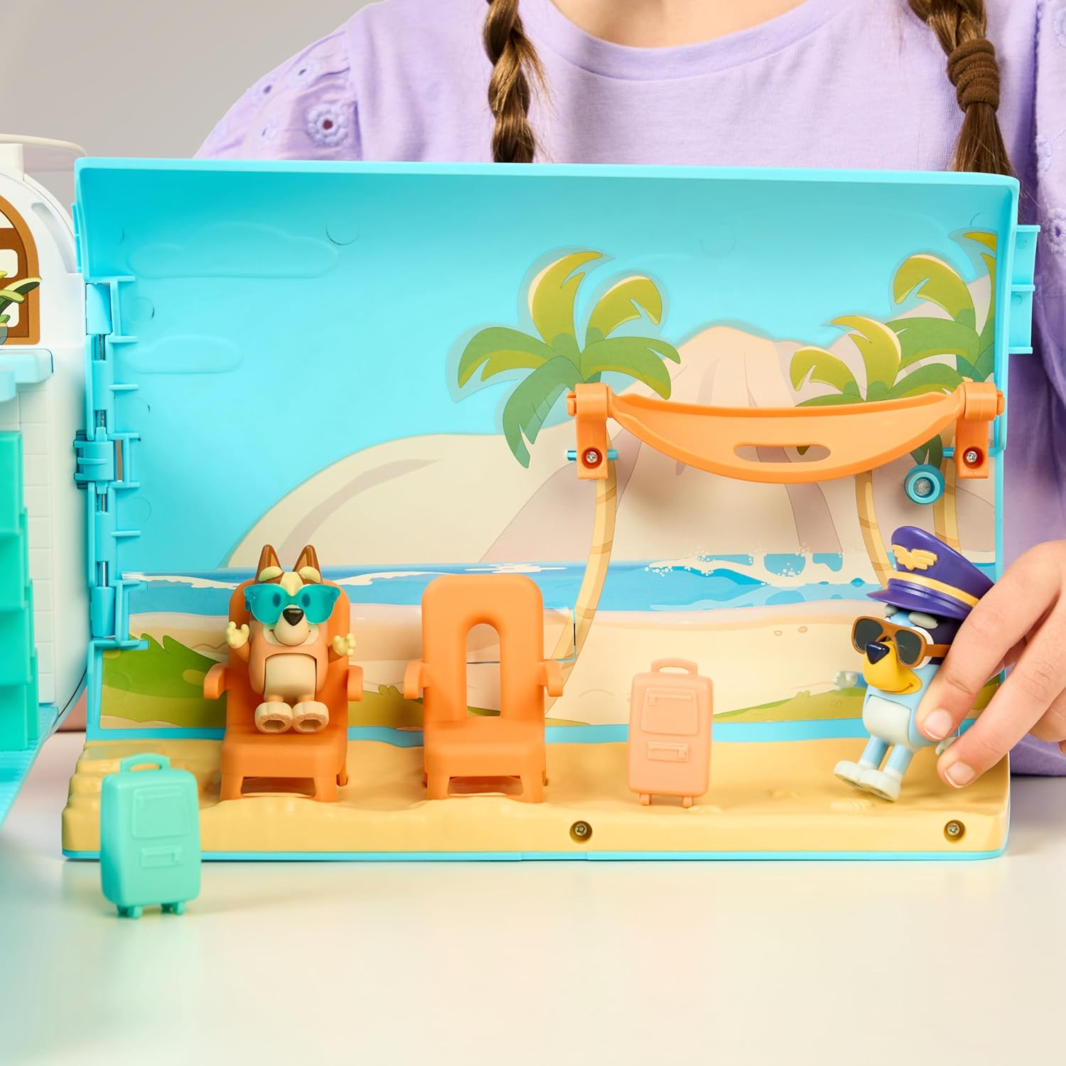 Bluey 3-In-1 Transforming Plane Playset, Transforms from a Plane to a Resort and a Boat! Opens up to Expand Out to a 70Cm Wide Holiday Vacation Resort Playset, over 25 Sounds and Phrases image number 2