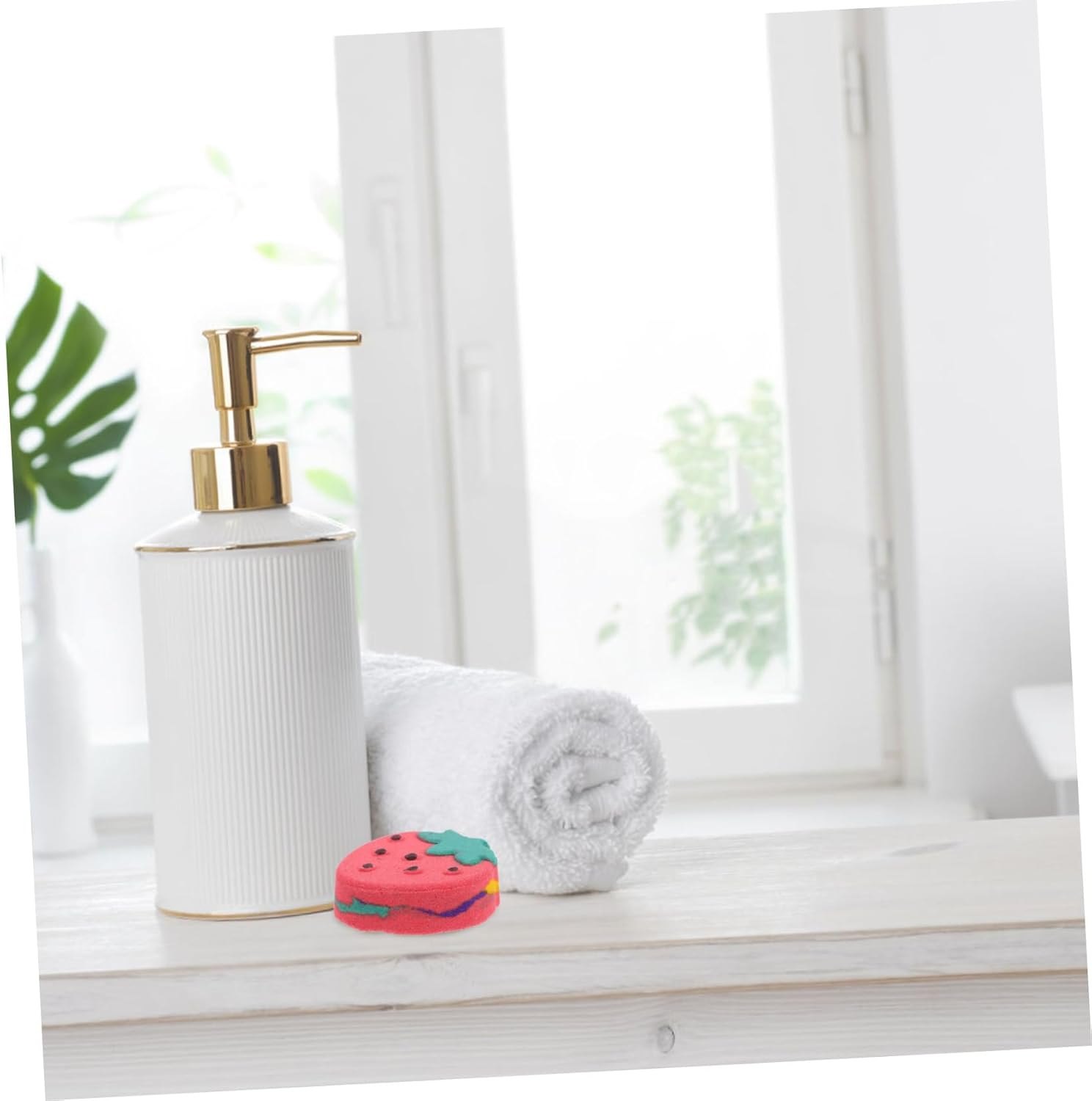 SAFIGLE Aroma Bath Balls Strawberry Shaped Bathing Fun Moisturizing Essential Oil Bath Accessory for Relaxation for and Self Care the Bathroom image number 2