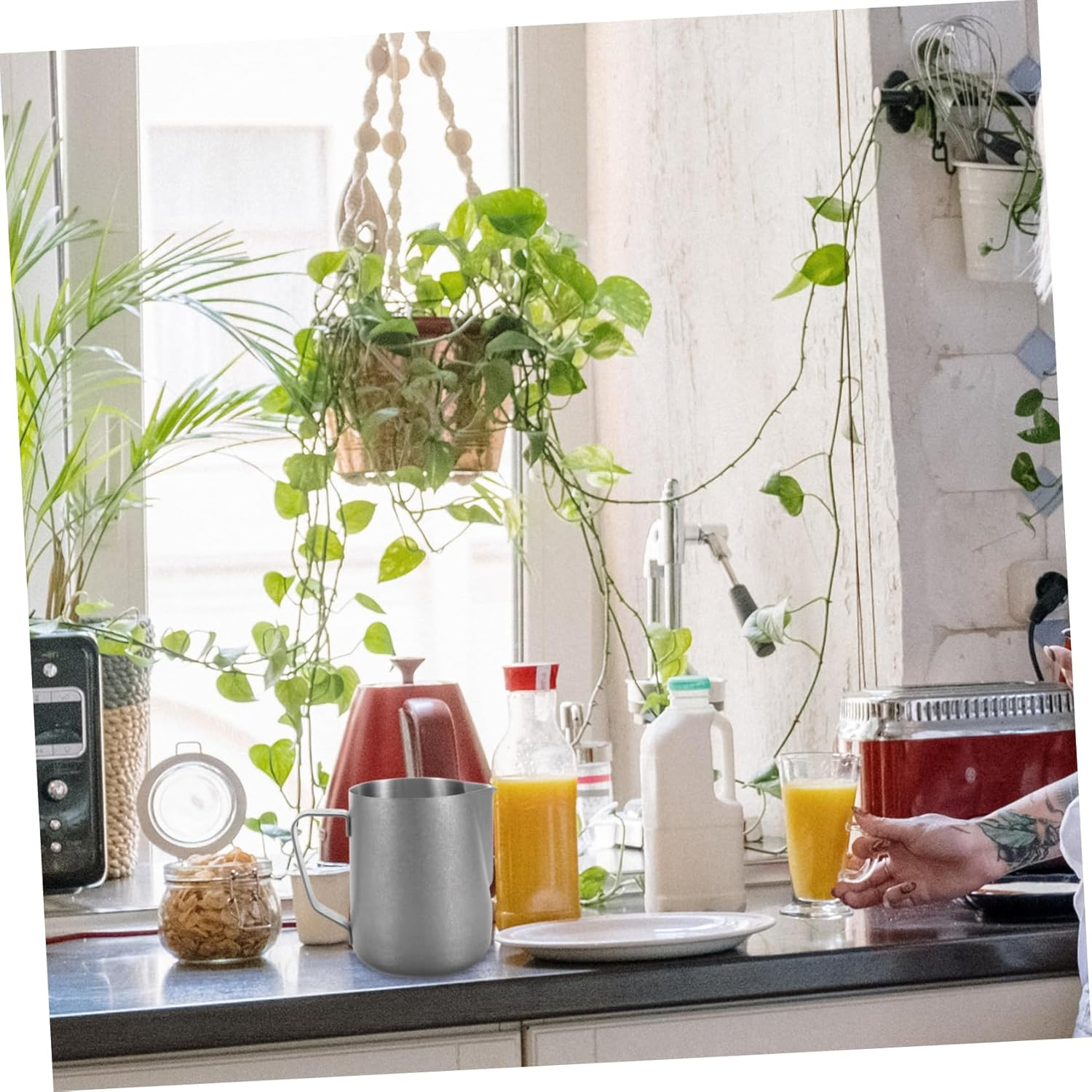 PHENOFICE Stainless Steel Milk Frothing Pitcher Retro Design Coffee Frother Cup for Espresso Latte Art and Milk Tea Precision Pouring with Vintage Charm and Ample Capacity image number 6