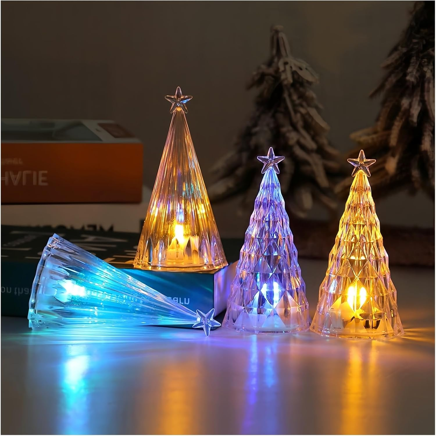 Pack of 4 Acrylic LED Christmas Trees, Coloured Luminous Christmas Trees, Lighting Christmas Tree Night Light, Christmas Lighting, Great Mood Light for Christmas, Christmas Decoration