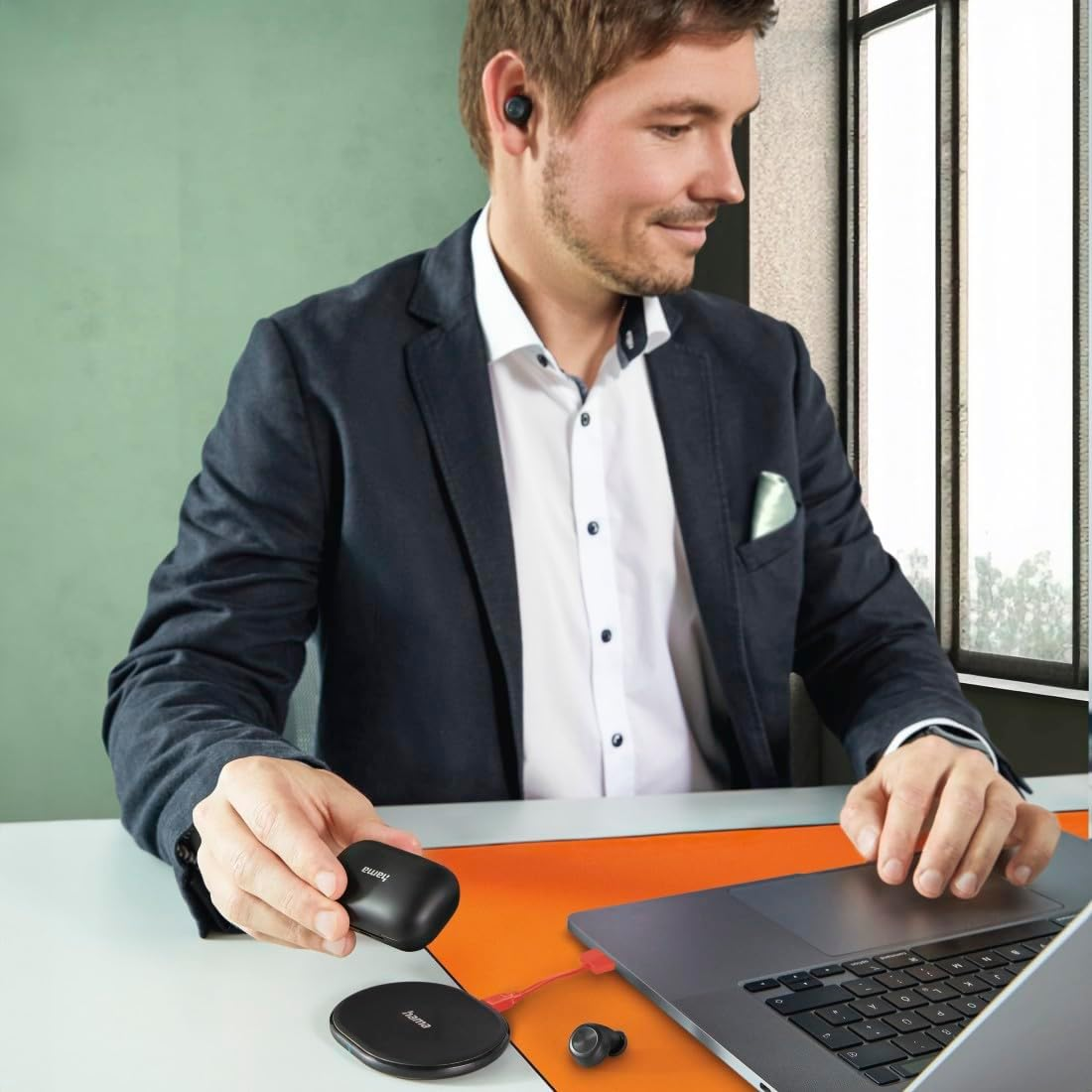 Hama True Wireless In-Ear Headphones (Bluetooth Headphones Music Time 12 Hours Battery, In-Ear Headphones with Wireless Charging and Wireless Charger, Splash-Proof IPX4, Ultralight 4 G) Black