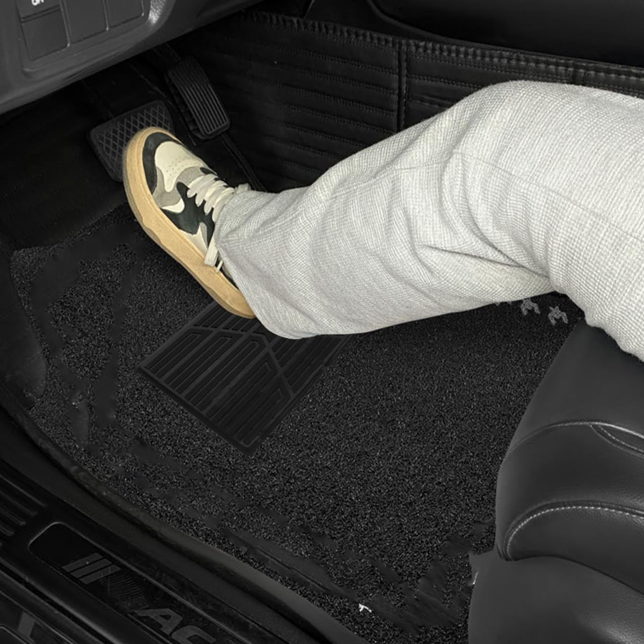 GLEAVI Black Rubber Car Floor Mat Patch - Wear-Resistant Carpet Protector, Anti-Slip Foot Pedal Pad for Safe Driving and Easy Maintenance