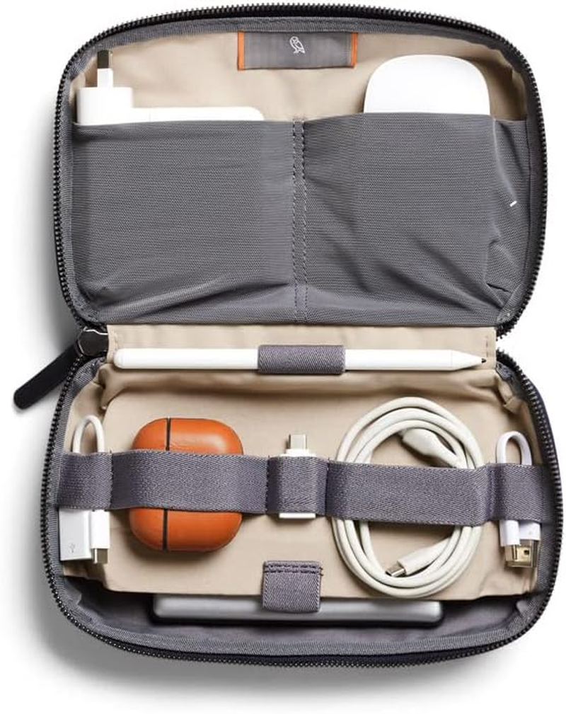 Bellroy Tech Kit, Tech Accessories Zip Pouch (Power Bank, Phone Charger, Cables, Earbuds) image number 4