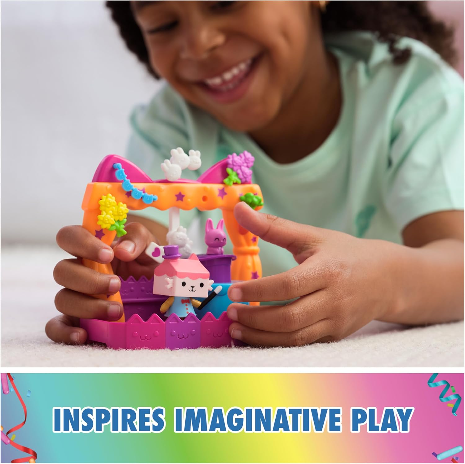 Gabby&rsquo;S Dollhouse, Baby Box Talent Show Balcony Playset, 8-Pcs with Toy Figures, Doll House Accessories & Sensory Play, Kids Toys for Girls & Boys 3+ image number 2