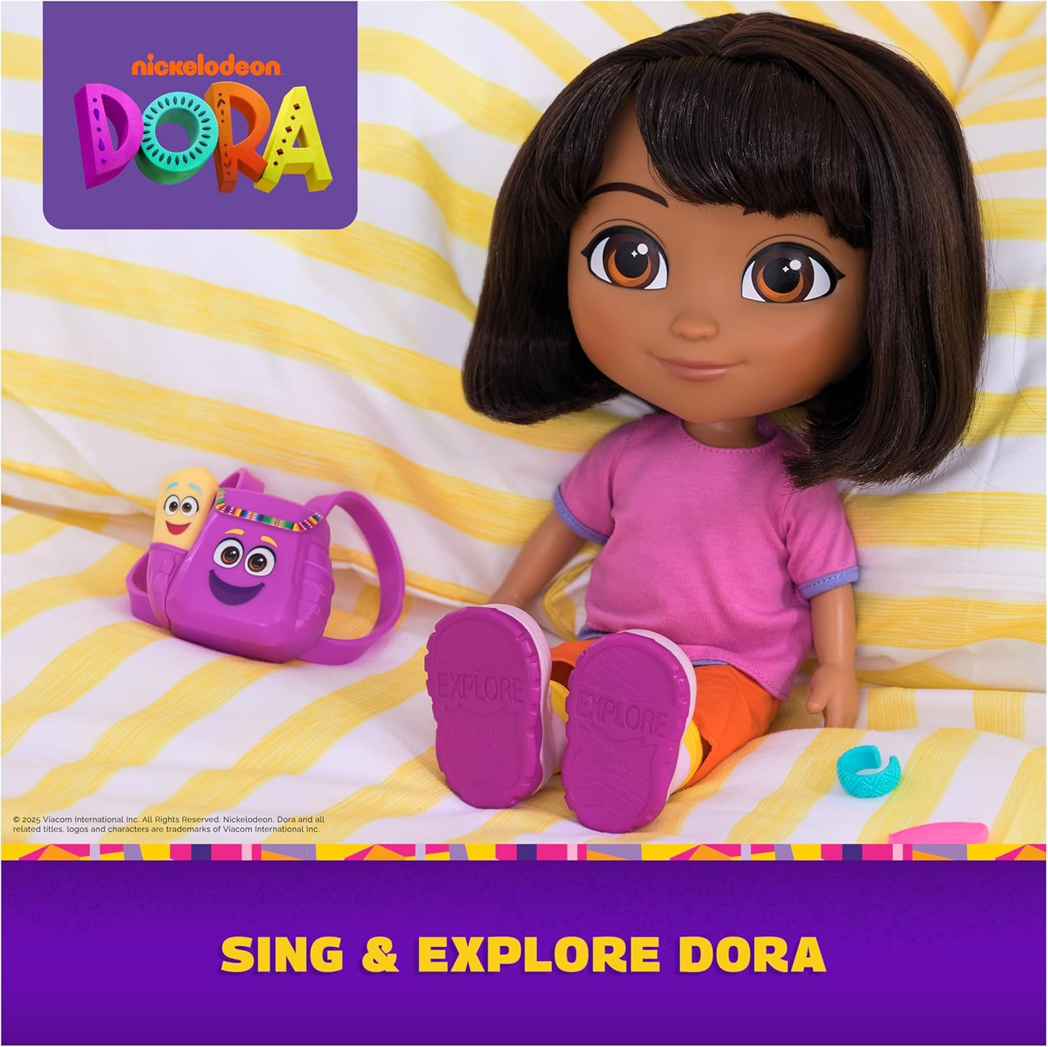 Dora, Sing & Explore Dora Doll with Music, Sound Effects, Bilingual Phrases, Doll Clothes and Accessories, Kids Toys for Girls and Boys Ages 3 and Up image number 2