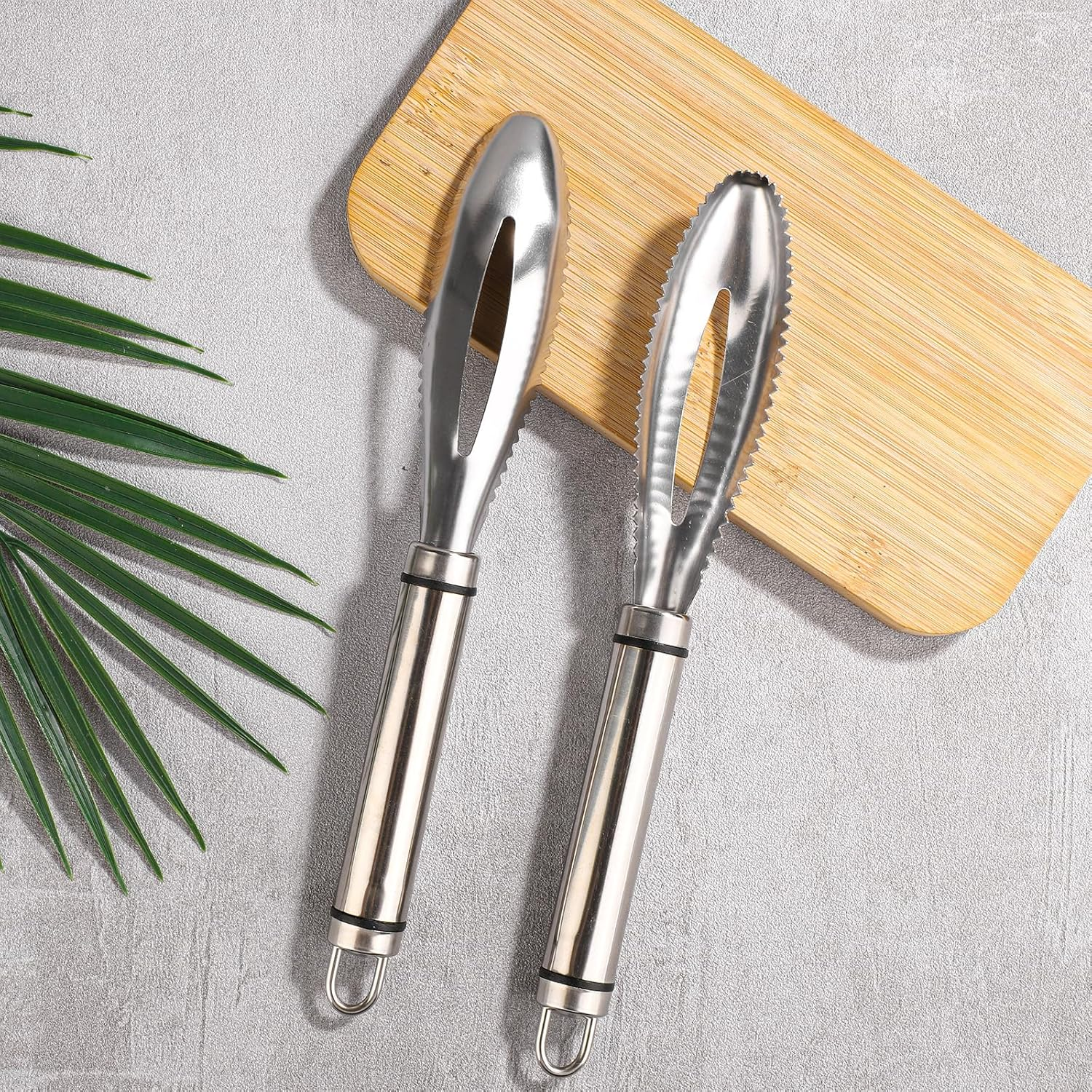 2Pcs Fish Scales Scraping Tool, 9.06X1.3In Multi-Functional Stainless Steel Fish Scaler Tool Fish Scale Knife Fish Descaler Tool Sawtooth Fish Scaler for Home Market Restaurant image number 3