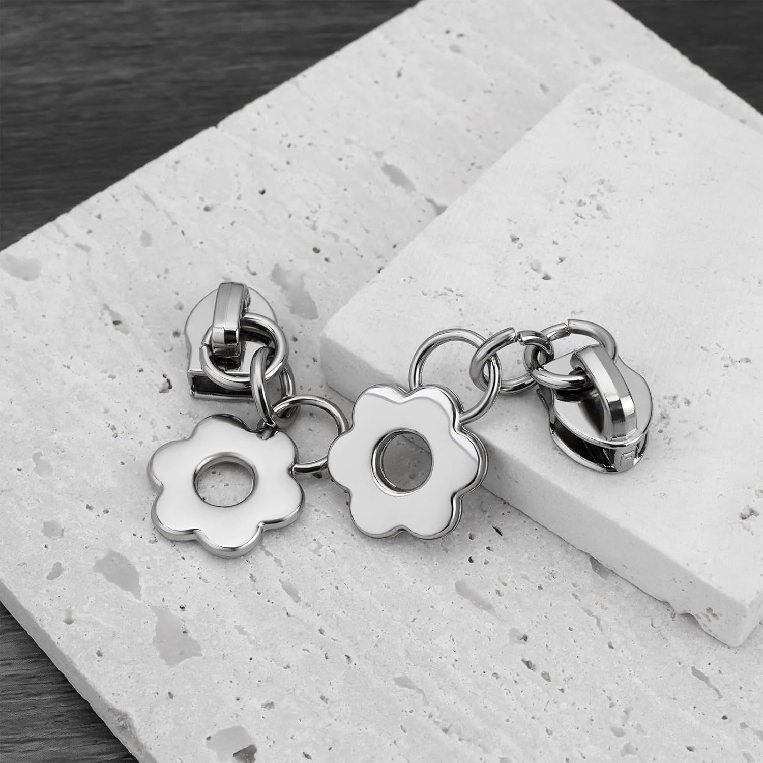 LT Easiyl 12Pcs Zipper Pull 5# Zipper Slider Replacement Part Zipper Pendant Heart Star Flower Metal Zip Mend for Coat Jacket Backpack Handbags image number 4