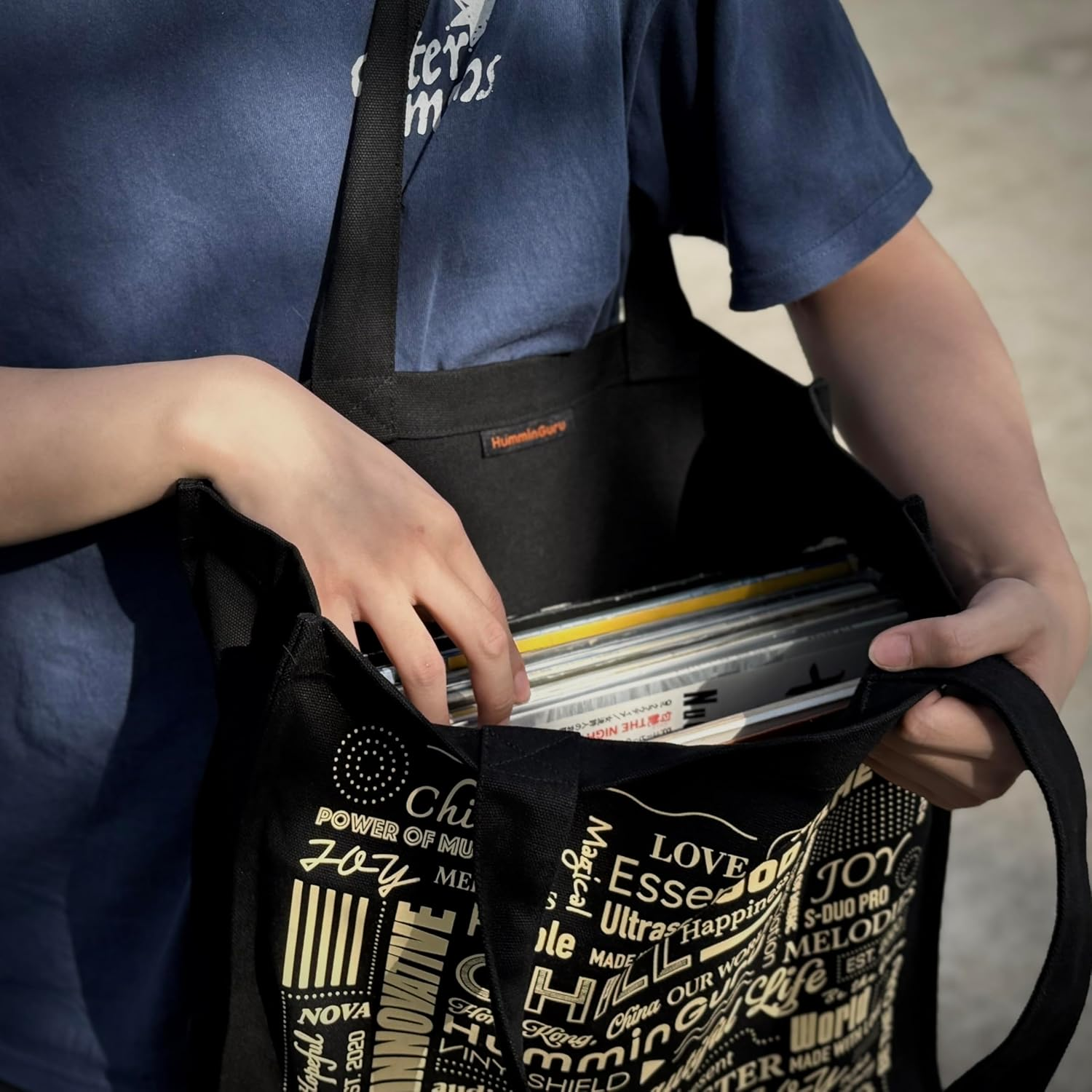 Humminguru Vinyl Record Tote Bag&ndash; Large Capacity Durable Canvas Bag for Vinyl Albums, 15&rdquo;Laptop, Headphones, Books & More image number 3