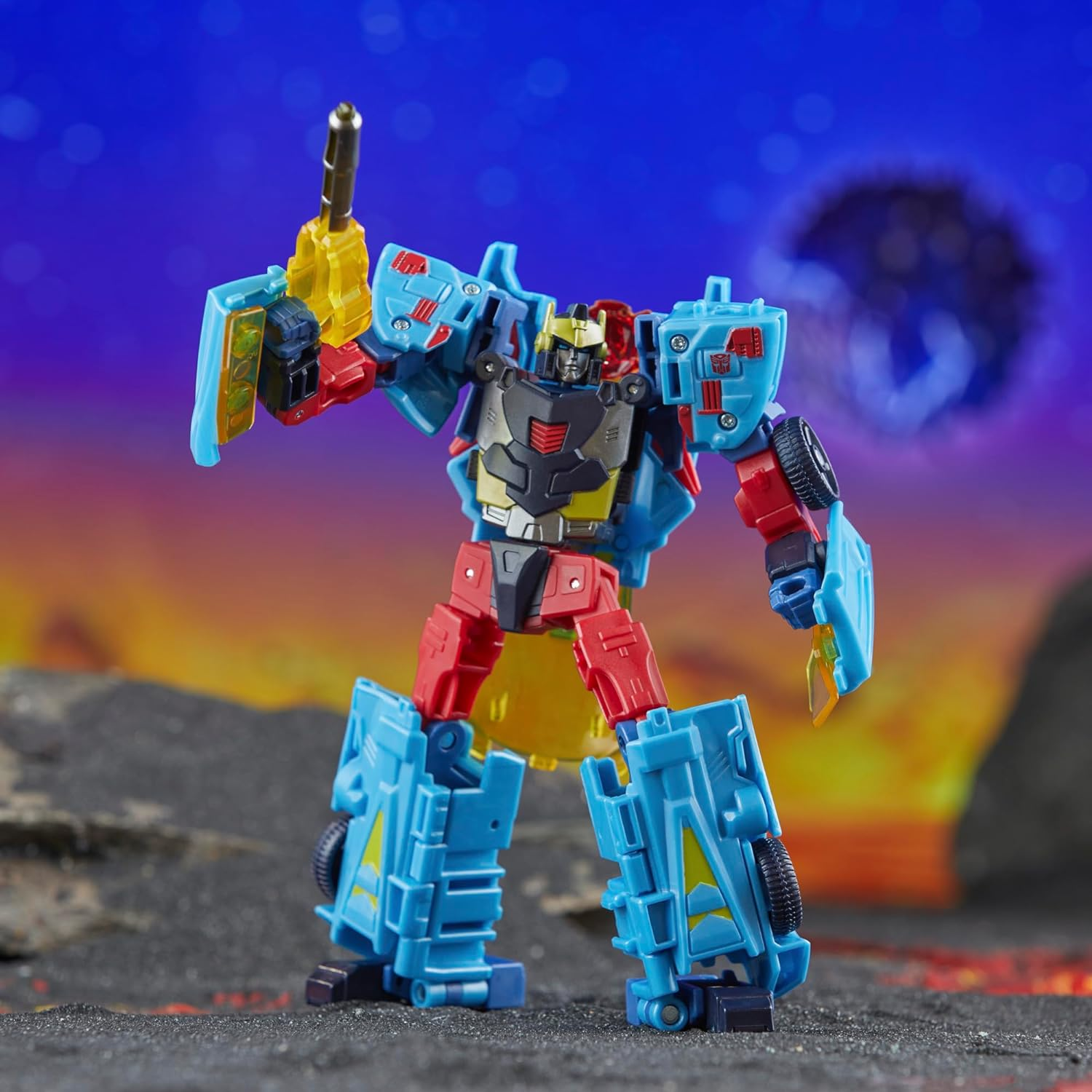 Transformers Legacy United Deluxe Class Cybertron Universe Hot Shot, 5.5-Inch Converting Action Figure, 8+ image number 2