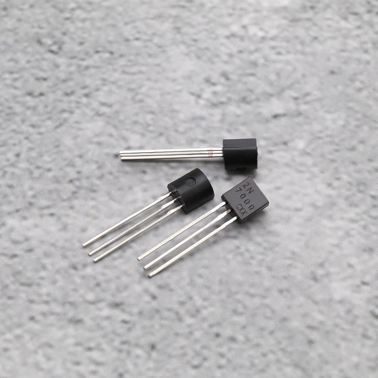 Emagtech 20Pcs FQP30N06L N-Channel Rectifier Power MOSFET Transistor 30A 60V TO-220 image number 6