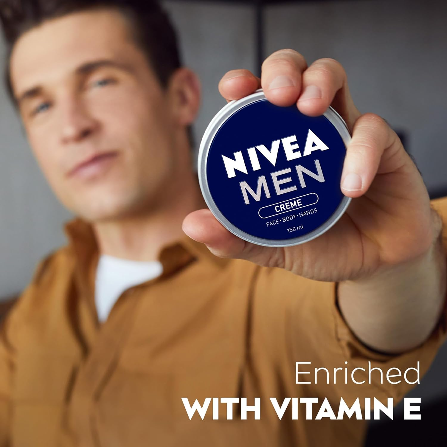 NIVEA MEN Creme Moisturiser 150Ml | for Face, Body and Hands | with Vitamin E | Relieves Dry Skin | Fast-Absorbing Formula | Moisturiser for Men | Suitable for All Skin Types image number 4