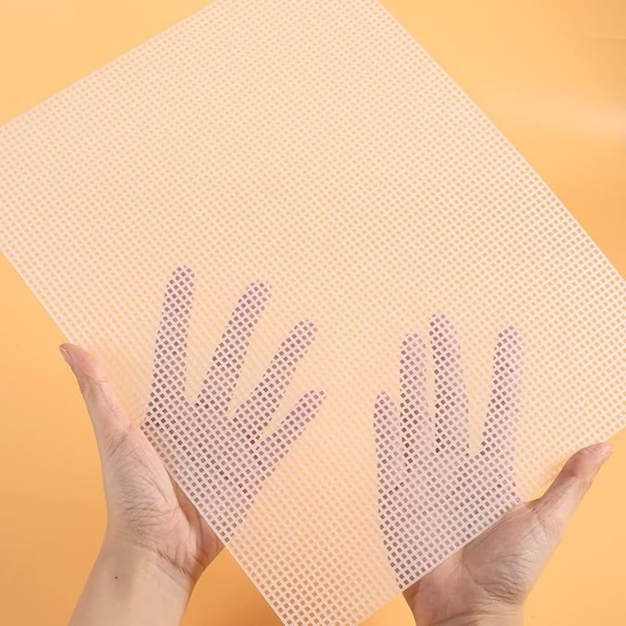 20Pcs Plastic Canvas Sheets, 7CT Clear Plastic Mesh Canvas Sheets for Embroidery Making, Cross Stitch Plastic Aida Mesh Screen for Crafts DIY Crochet Projects(5.4X5.4Inch)