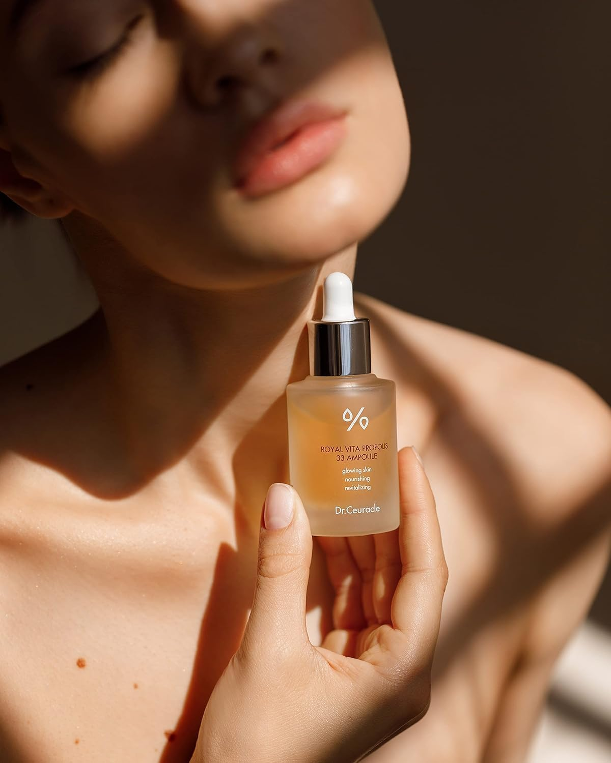 Honey Nourishing EssenceㅣRoyal Vita Propolis 33 AmpouleㅣKorean Skin Care Contains Royal Jelly Extract, PanthenolㅣEffective Vitamin Serum Strengthen the Skin Moisturizing, SoothingㅣDr.Ceuracle image number 1