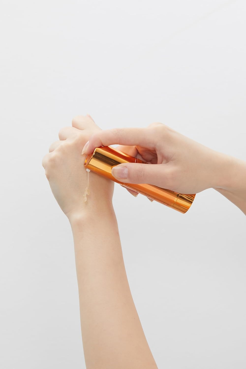 VT COSMETICS Vita-Light Reedle Shot 700 Essence | Skin Tone Up, Daily Face Serum, Centella Asiatica, Hyaluronic Acid, Green Propolis Extract for All Skin Type, 30Ml