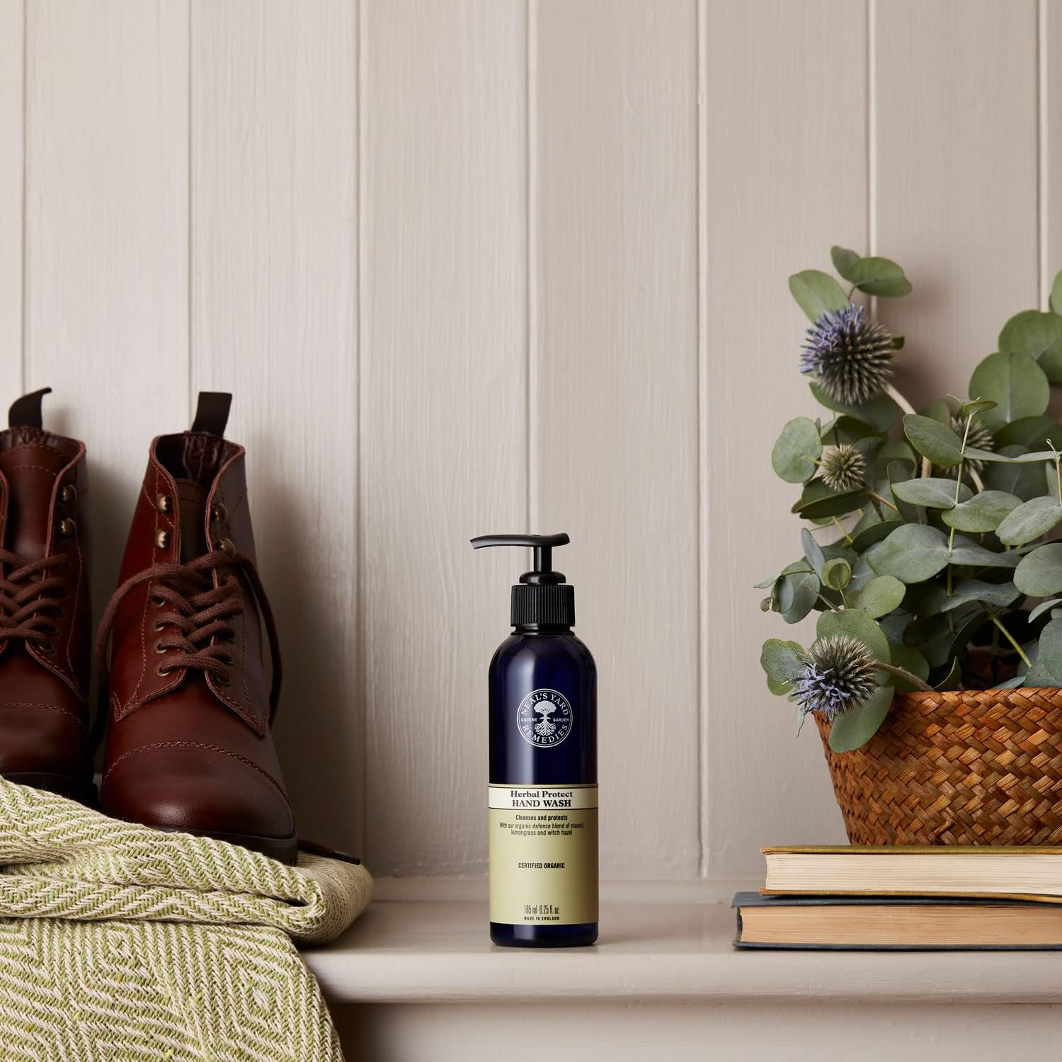 NEAL'S YARD REMEDIES Herbal Protect Hand Wash Niori Lemongrass 6.1 Fl Oz (185 Ml) image number 1