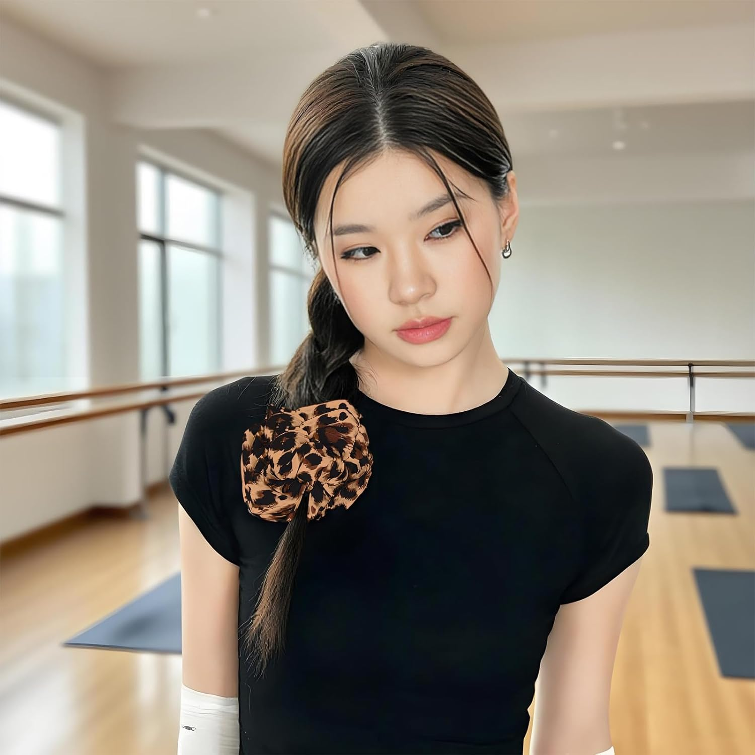 PUSCOBSY Leopard Print Hair Scrunchies for Women, Fabric Hair Bobbles Scrunchie without Hair Breakage, Large Leo Scrunchies for Thick Hair, Thin Hair, Pack of 2 Brown Leopard image number 5