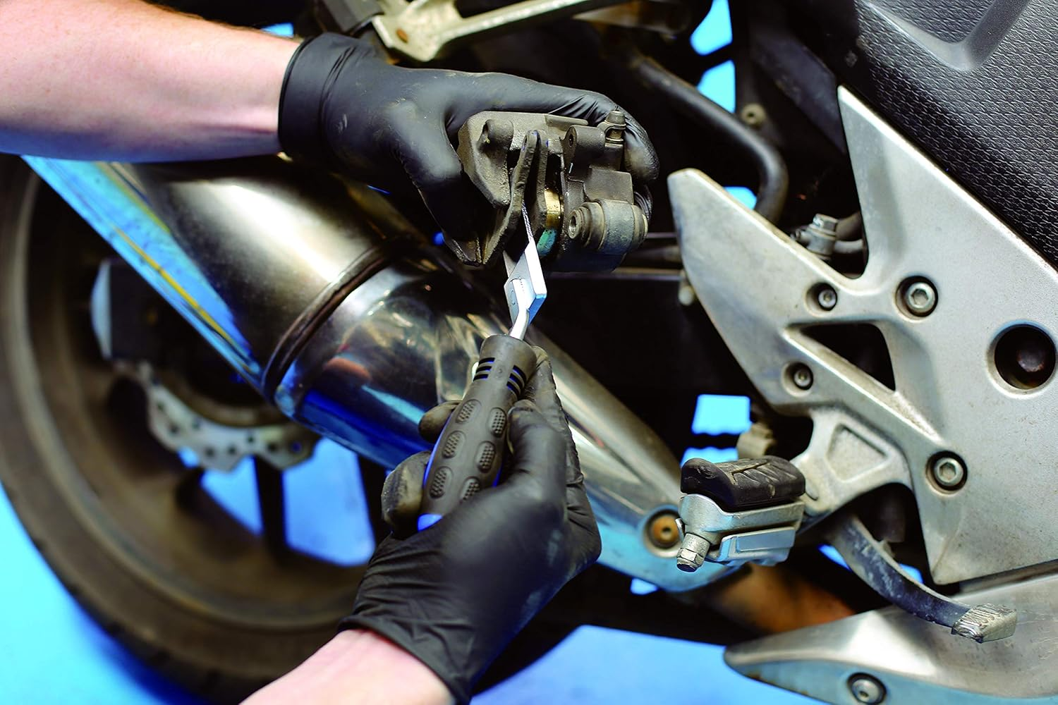 Laser 4937 Motorcycle Brake Caliper Piston Tool image number 3