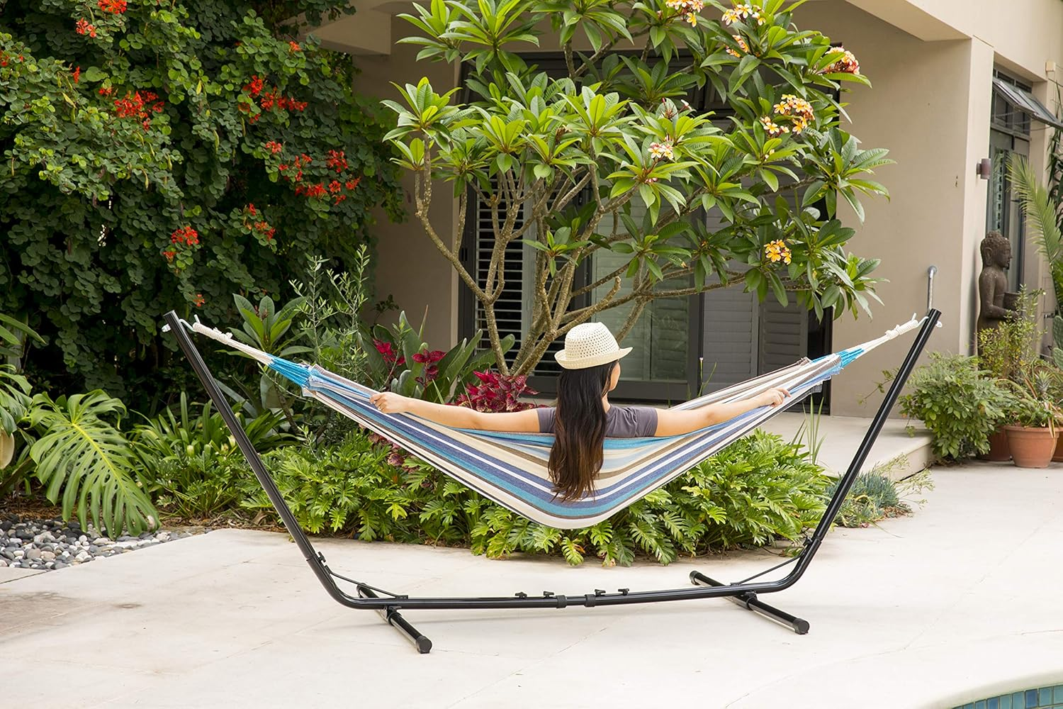 Two Trees Double Hammock Kit - Black Metal Hammock Stand and Blended Cotton Double Hammock and Pillow - 200Kg Weight Capacity - 220Cm X 160Cm - Striped Charcoal Grey