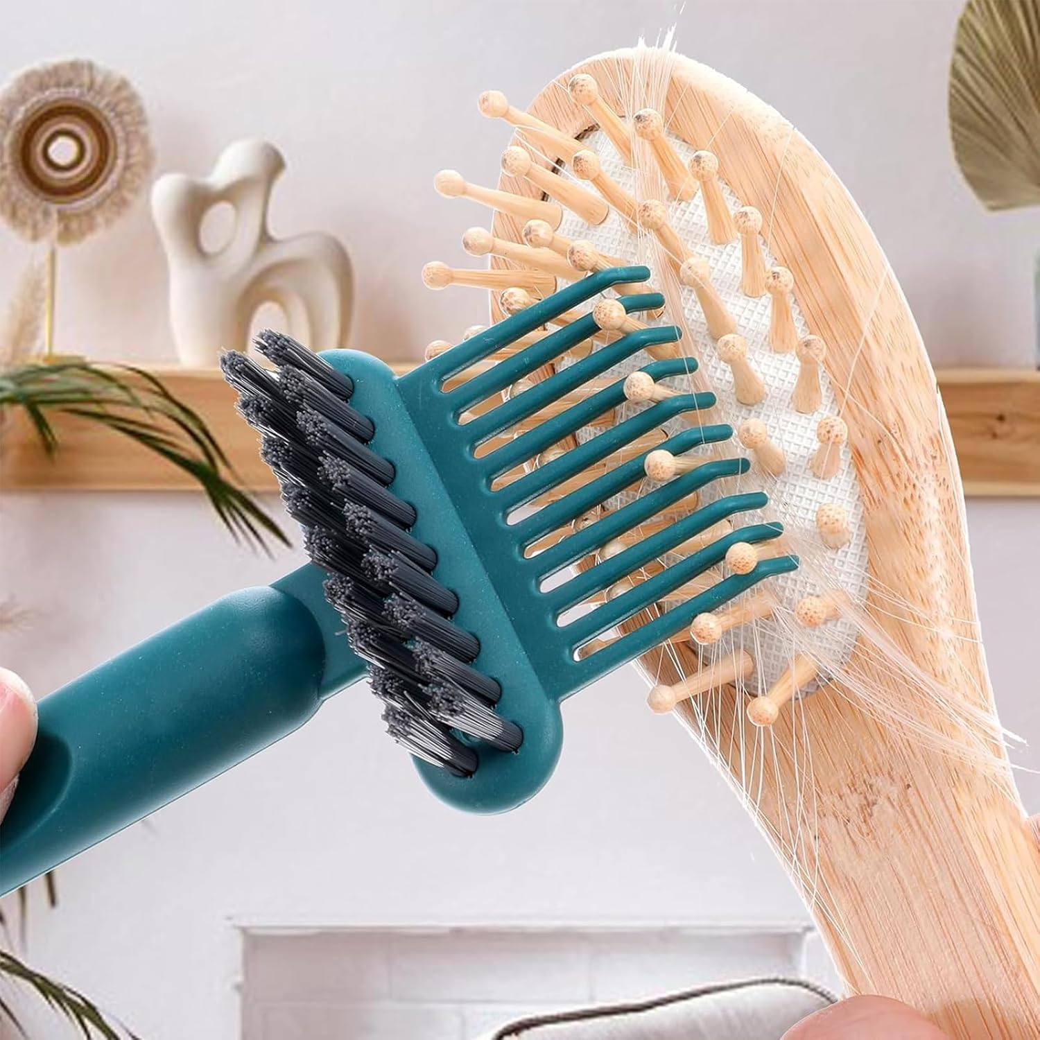 Itadaku 2 PCS Brush Cleaning Tool, 2-In-1 Hairbrush Comb Cleaner, Portable & Effective for Removing Hair & Dust, Small Travel-Sized Brush Cleaner for Home and Salon Use image number 1