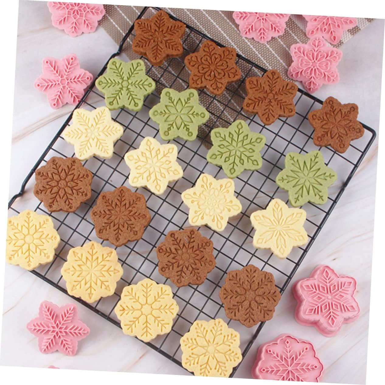 Christmas 3D Snowflake Cookie Molds 18Pcs Plastic Press-On Biscuit Stamps Baking Supplies for DIY Holiday Cookies Baking Lovers