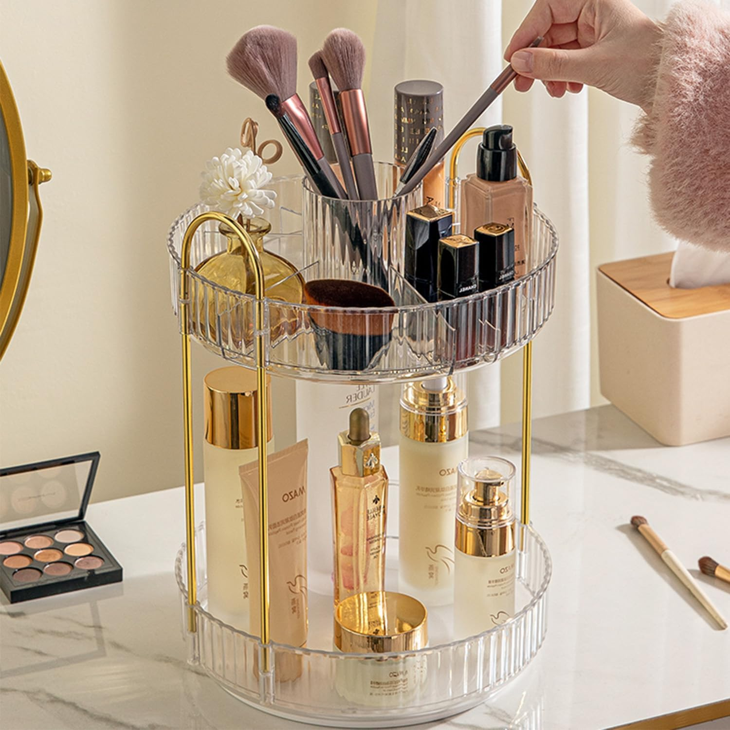 Rotating Makeup Organiser, Spinning Cosmetic Display Cases Vanity Organizer Countertop with 3 Layer Spacious Capacity and Divided Top for Skin Care,Makeup Brush,Lipstick,Perfume,Jewellery Organiser