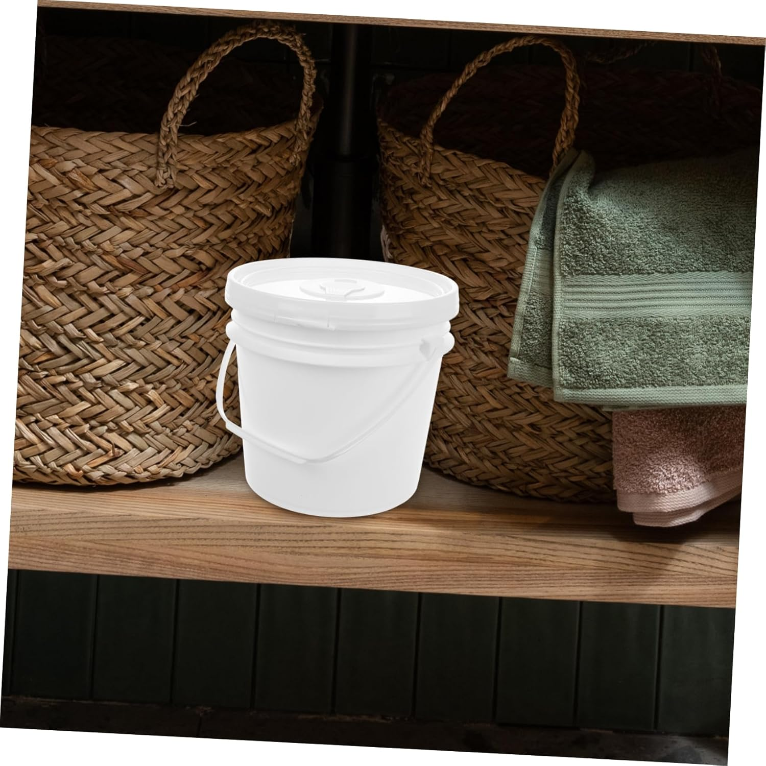 Wipes Dispenser Container 4L Portable Baby Wipe Holder Refillable Plastic Bathroom Wet Tissue Holder Flushable for Car and Nursery Use image number 6