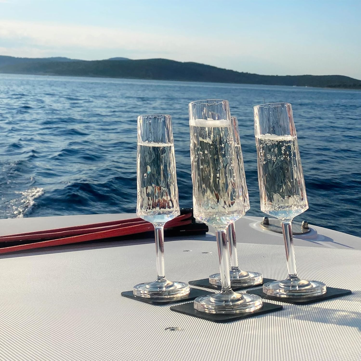 Silwy&reg; HIGH-TECH Plastic Magnetic Glasses Includes Metal Nano Gel Pads - Non-Slip Camping Glasses, Boat and Yacht Accessories (Sparkling Wine // 0.15L // Set of 2) image number 3