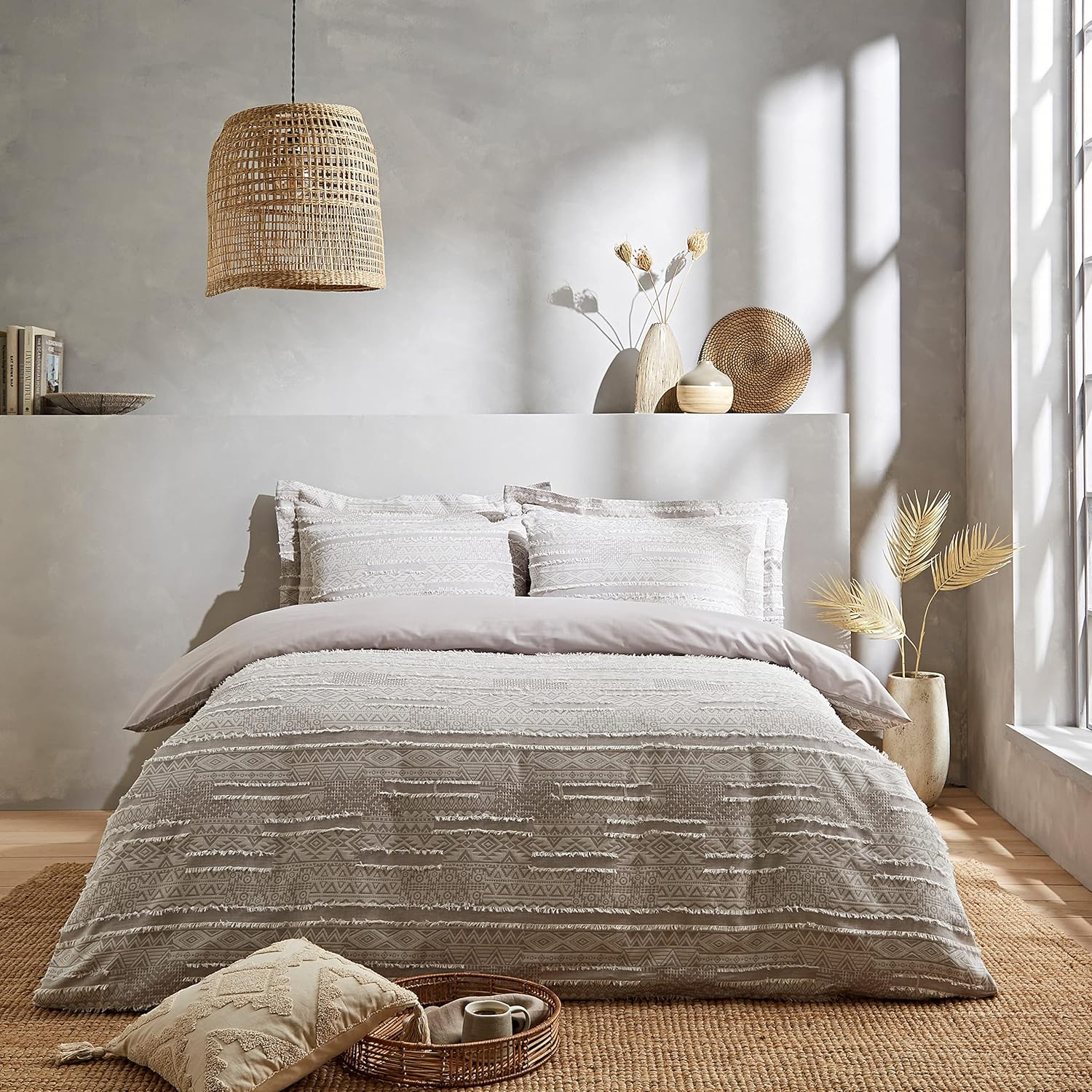 Pineapple Elephant Bedding Enola Aztec Cotton Super King Duvet Cover Set with Pillowcases Grey image number 1