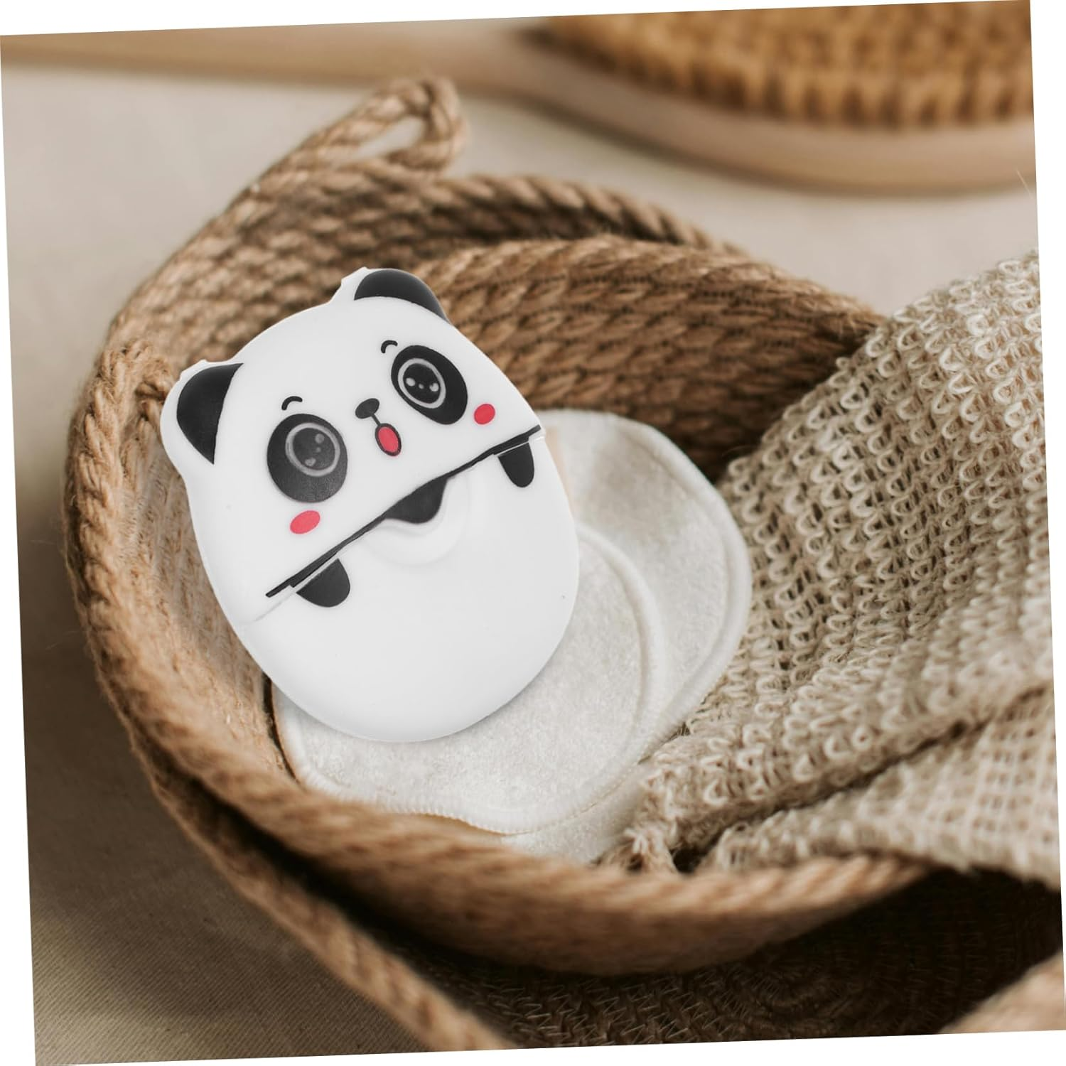 MOBUTOFU 1 Box Portable Disposable Paper Soap Sheets for Hand Washing Travel Friendly Mini Soap Leaves with Fresh Scent Compact Box for Students Outdoor Activities and Hygiene the Go image number 4