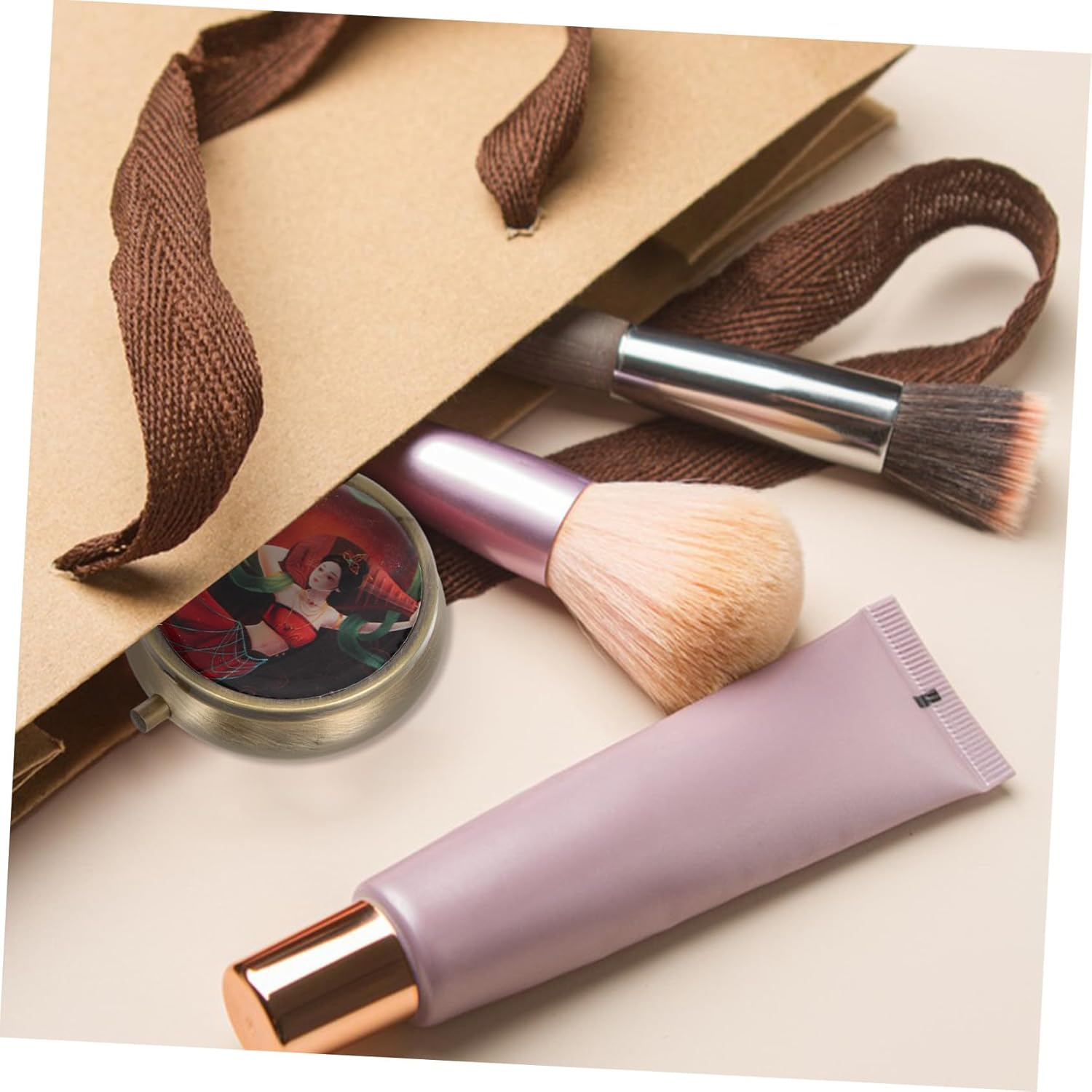 HAPINARY High Concentration Solid Perfume Balm for Women Sandalwood Scent Portable Aromatherapy Fragrance for Daily Travel Use Elegant Choice with Freshness image number 4