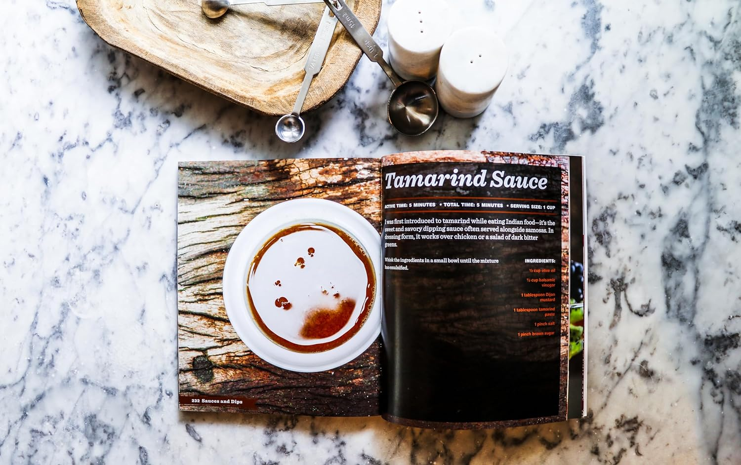 Dressings: over 200 Recipes for the Perfect Salads, Marinades, Sauces, and Dips: over 200 Recipes for the Perfect Salads, Marinades, Sauces, and Dips ... Ingredients for Gourmet Dressings at Home)