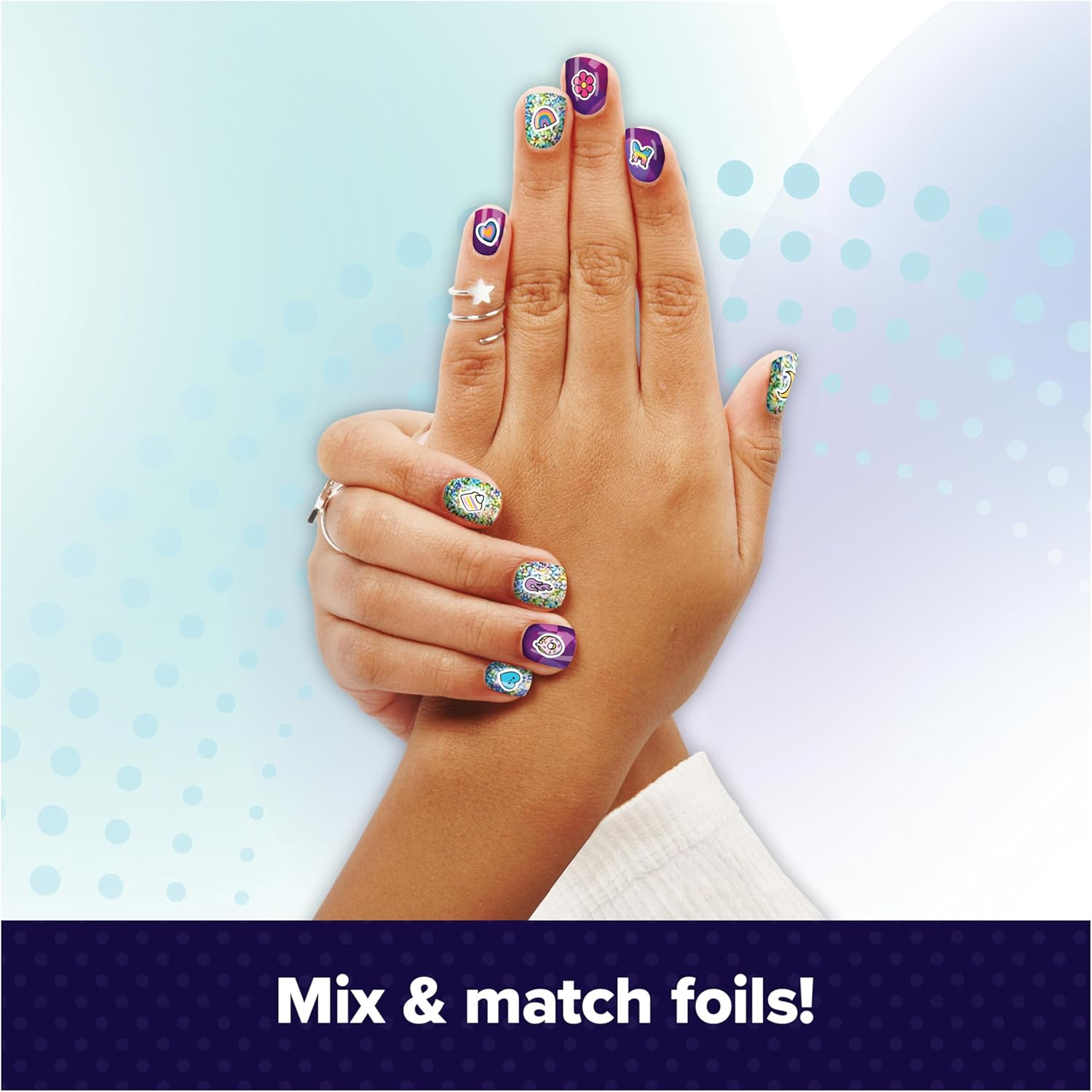 Cool Maker, GO Glam Foil Nails Kit with 6 Sheets of Shimmer Foil & Nail Stickers for 5 DIY Manicures, Arts and Crafts Kids&rsquo; Toys for Girls Aged 7+ image number 6