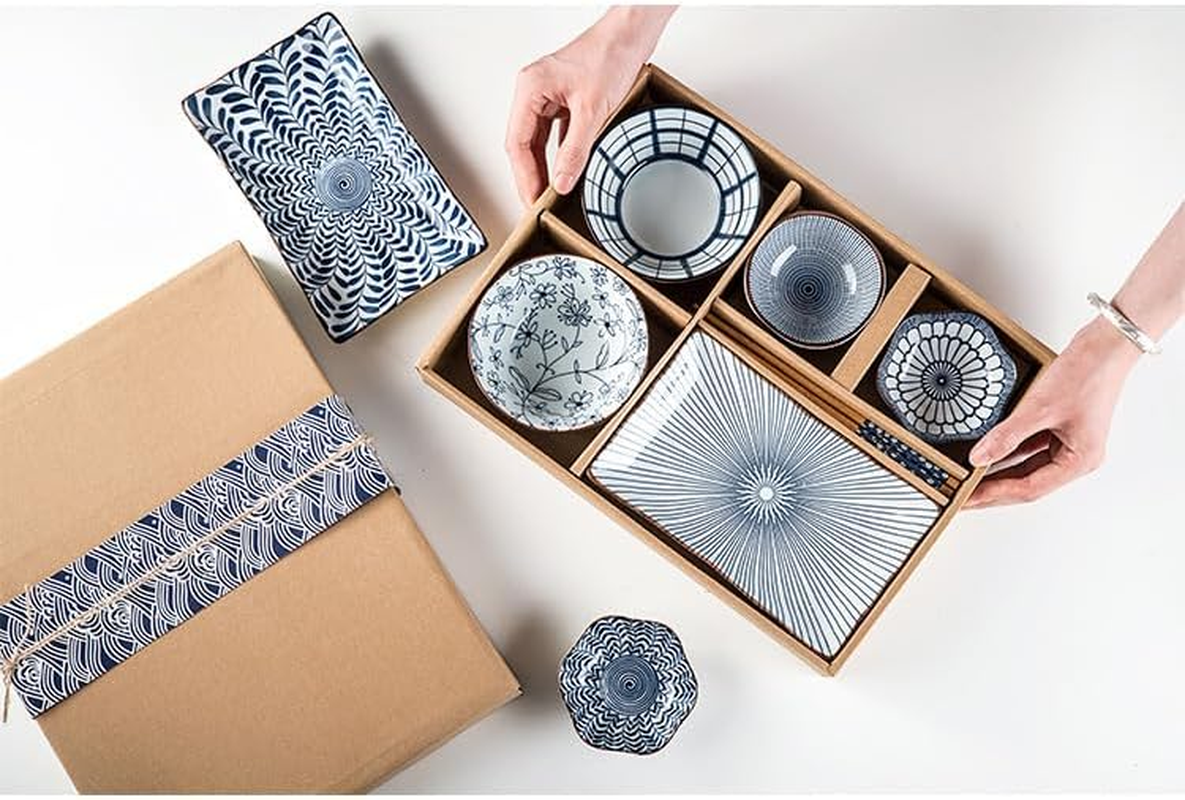 6-Piece Ceramic Bowl Set, Blue and White Japanese-Style, 10 Oz Capacity