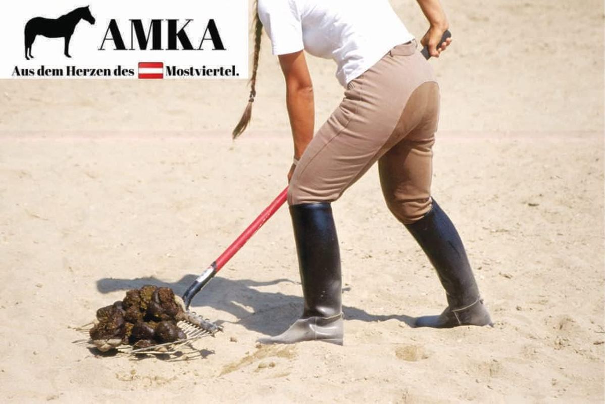AMKA Extra Light Almost Unbreakable Flexible Stable Colour: Black Manure Fork Horse Manure Fork Mist Fork image number 1