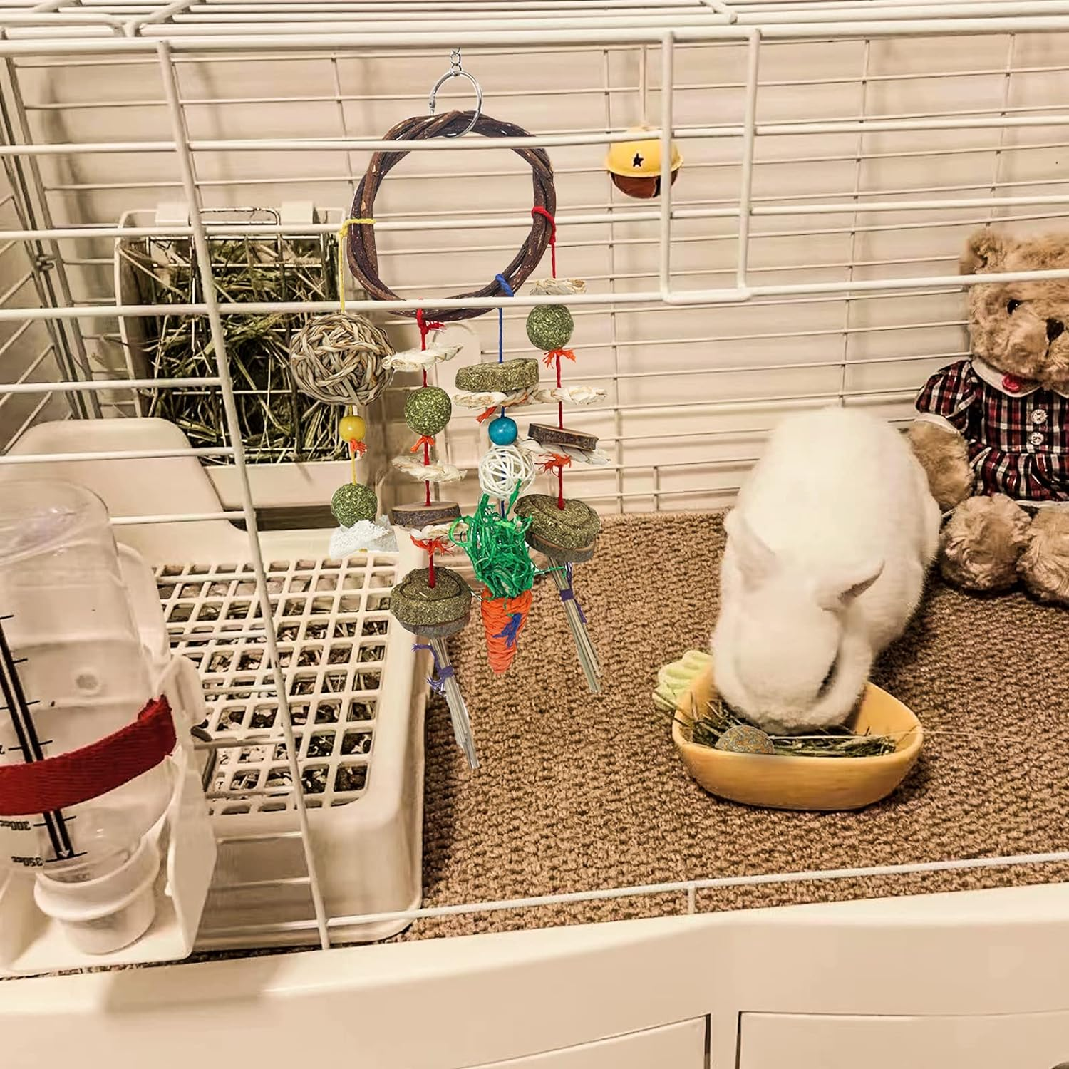 Grddaef Rabbit Chew Toys, Bunny Cage Hanging Toys Rattan Ring Treats Grinding Teeth for Rabbit Guinea Pig Chinchilla Hamster Ferret image number 4